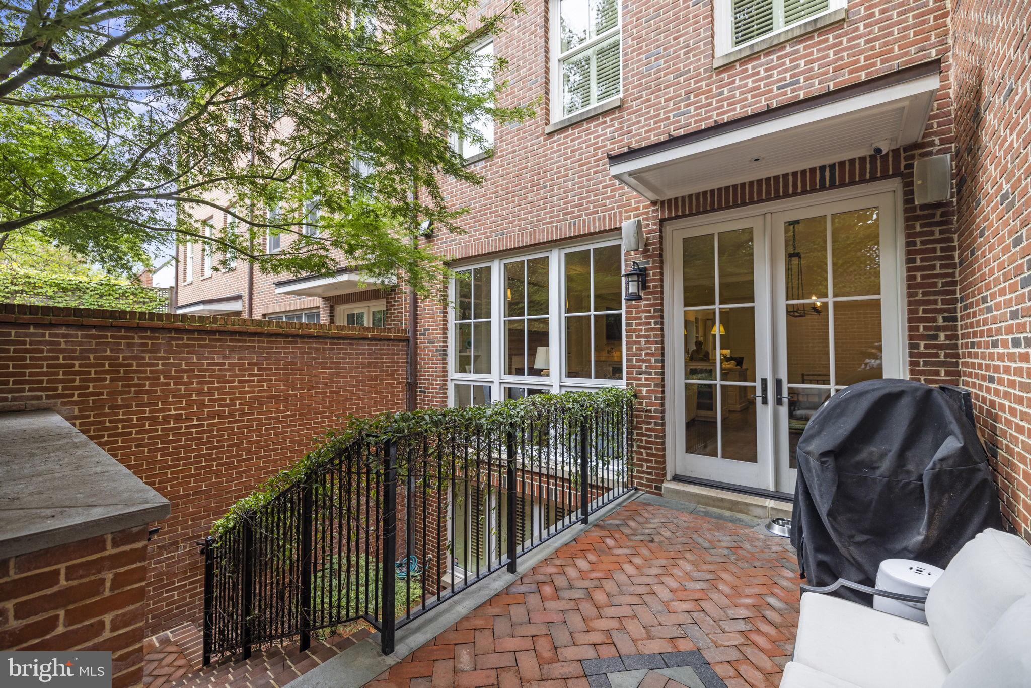 GEORGETOWN - Residential