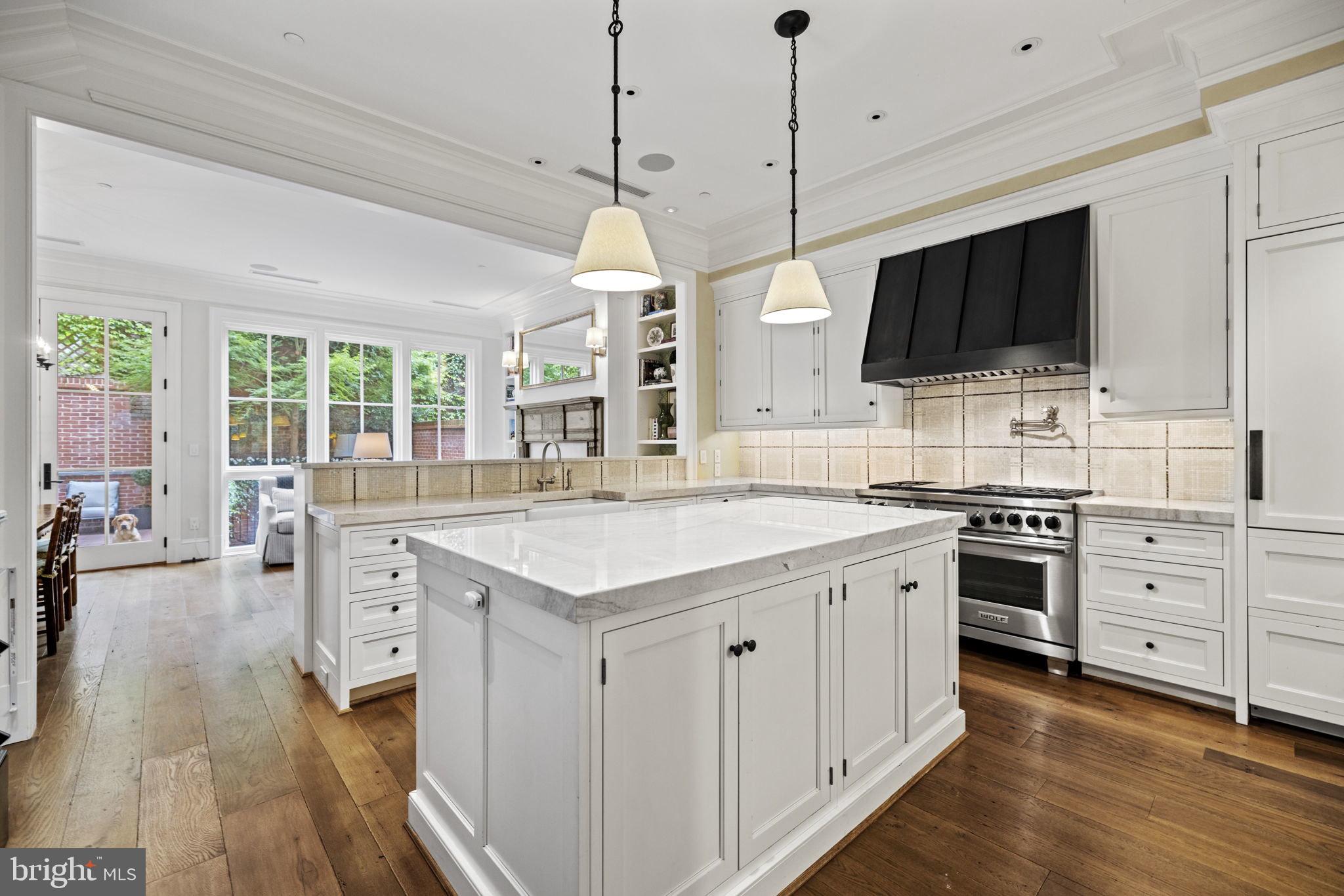 GEORGETOWN - Residential