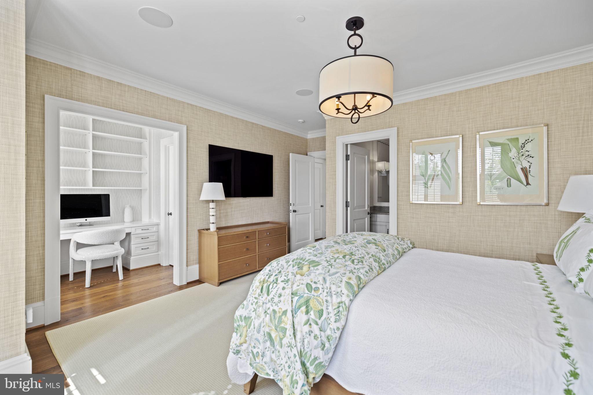 GEORGETOWN - Residential
