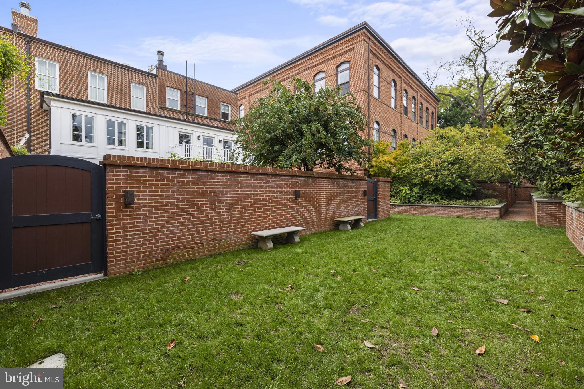 GEORGETOWN - Residential