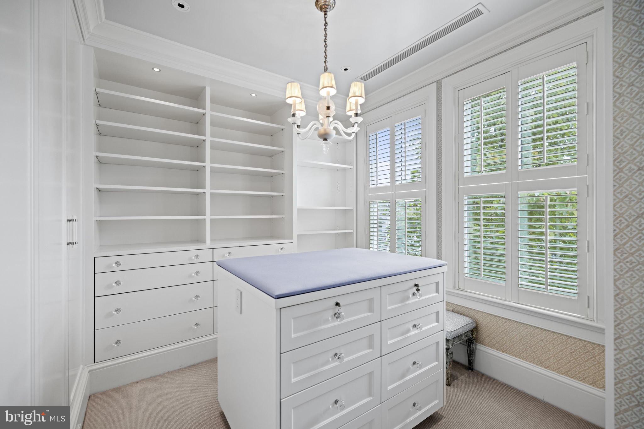 GEORGETOWN - Residential