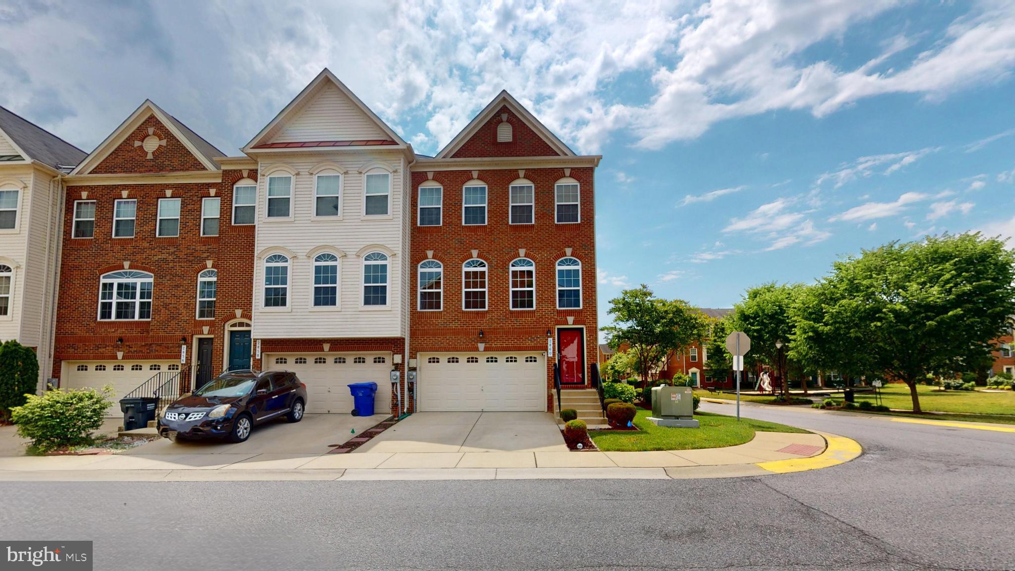 CHELSEA MANOR - Residential