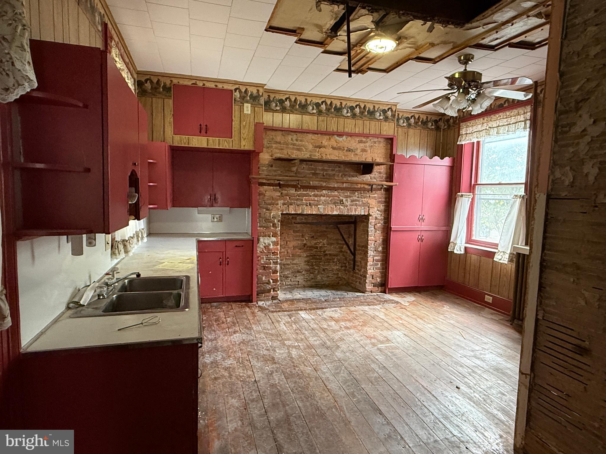 MCVEYTOWN - Residential