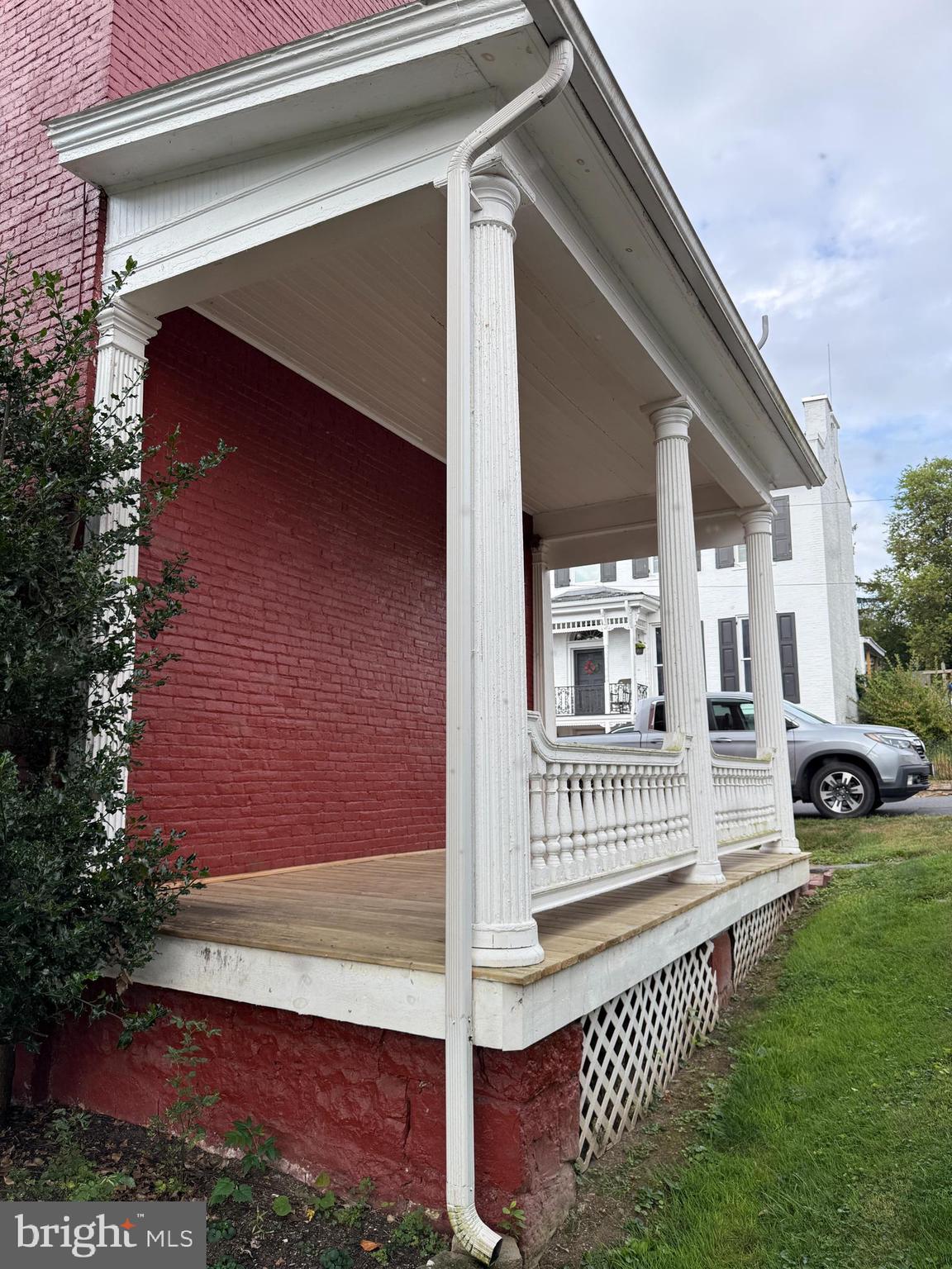 MCVEYTOWN - Residential