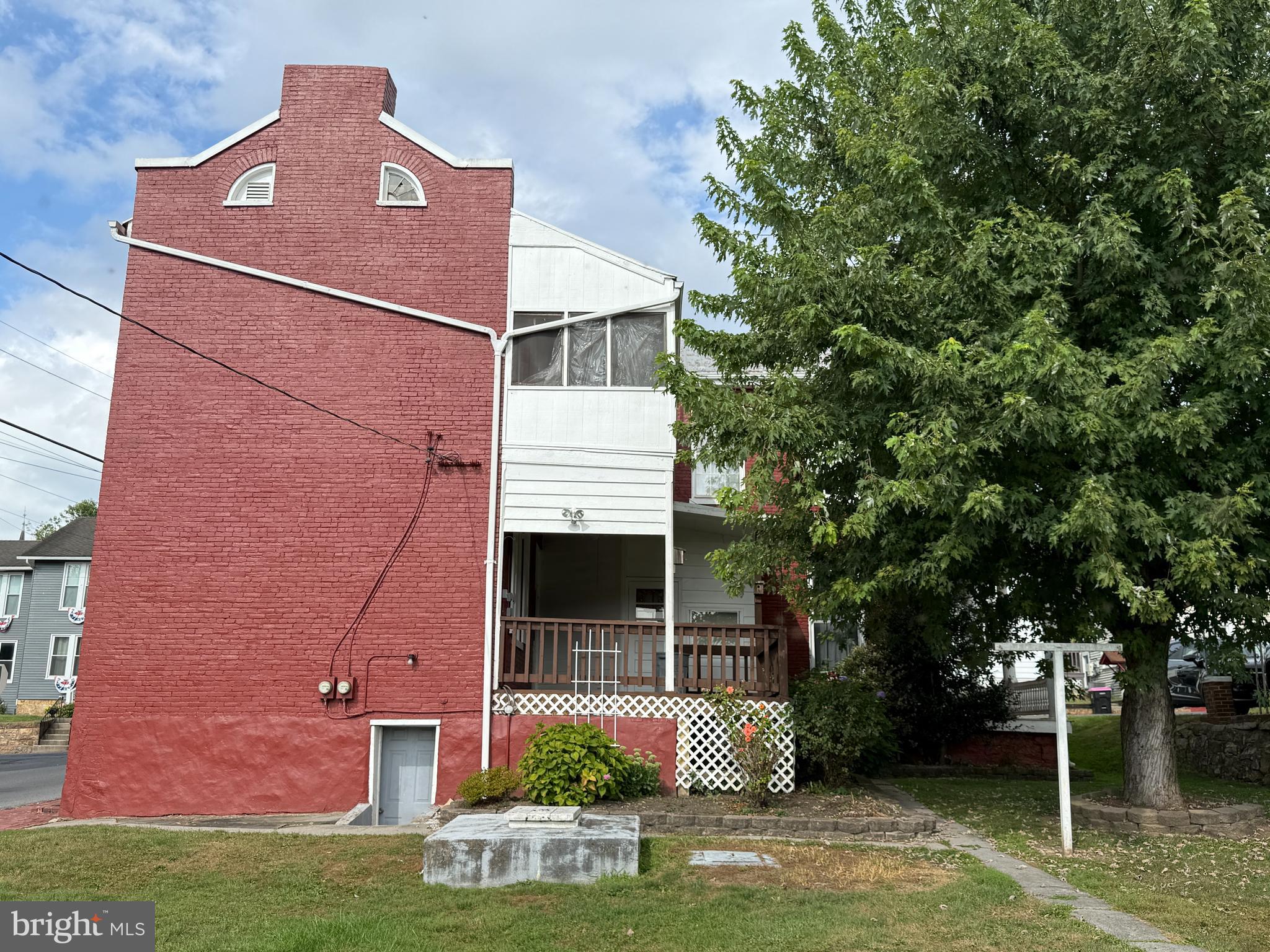 MCVEYTOWN - Residential