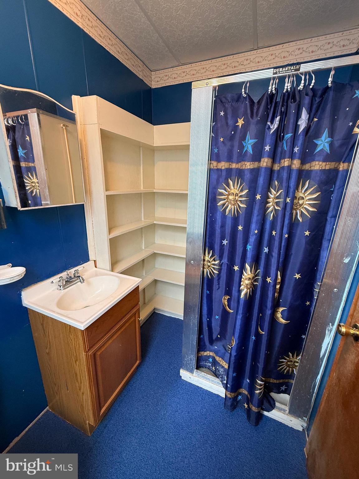 MCVEYTOWN - Residential