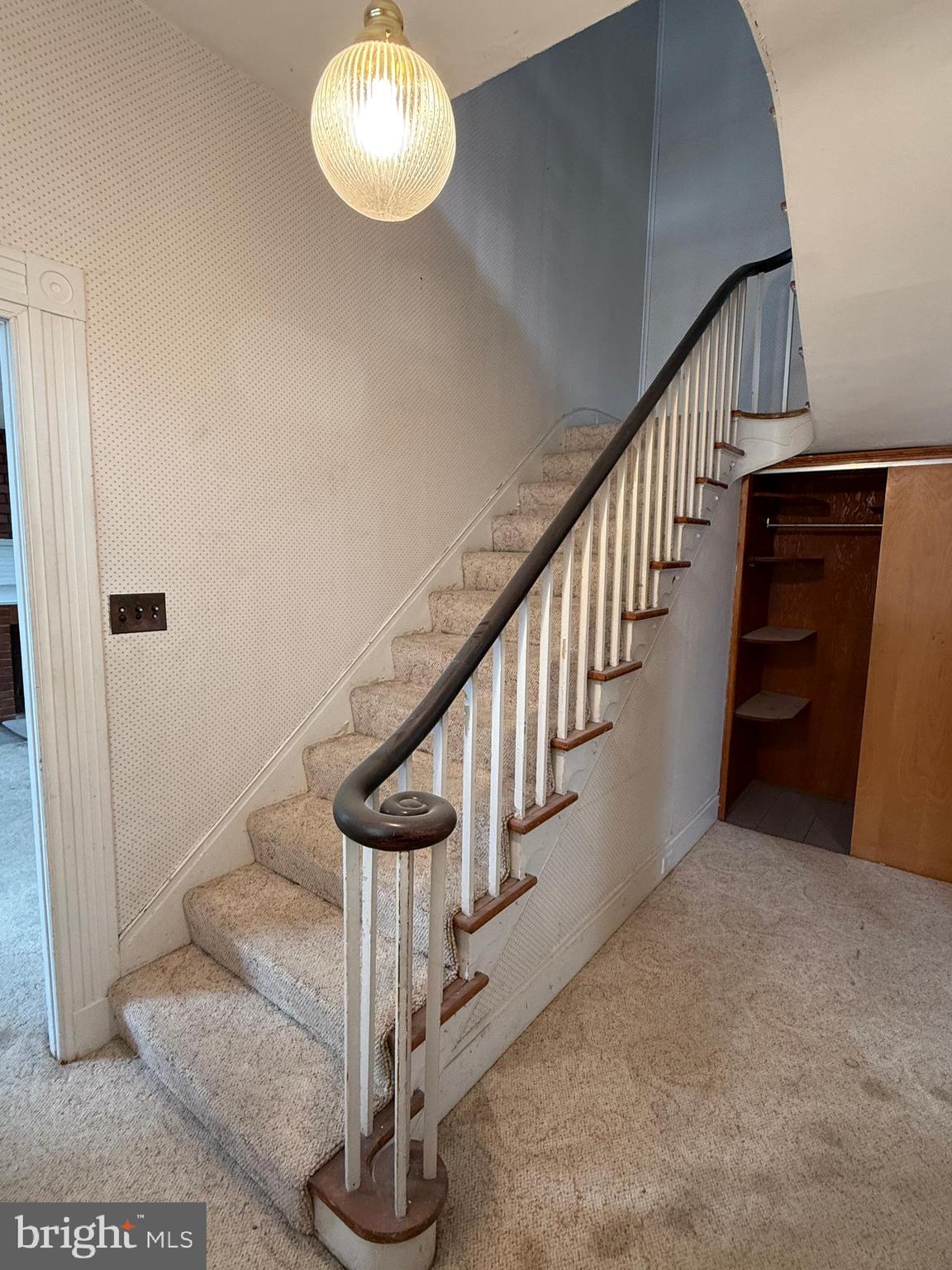 MCVEYTOWN - Residential