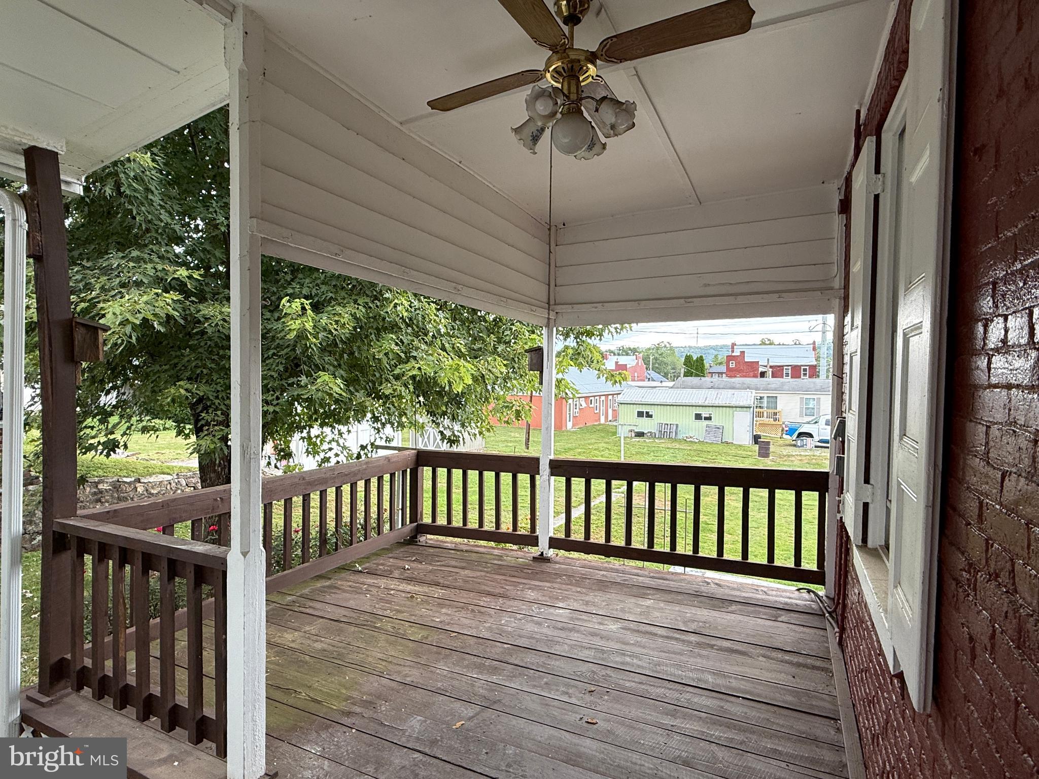 MCVEYTOWN - Residential