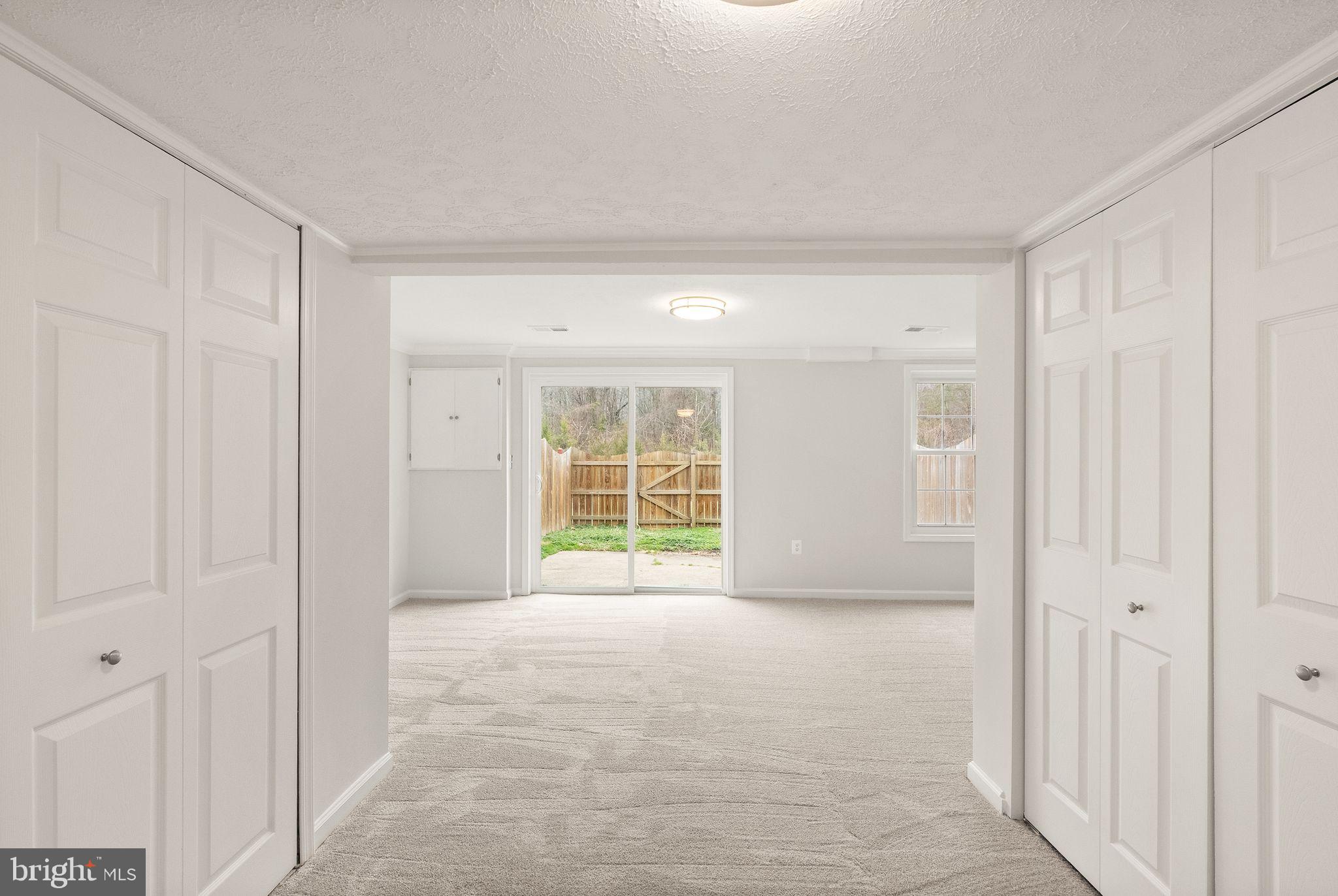 HERITAGE SQUARE - Residential