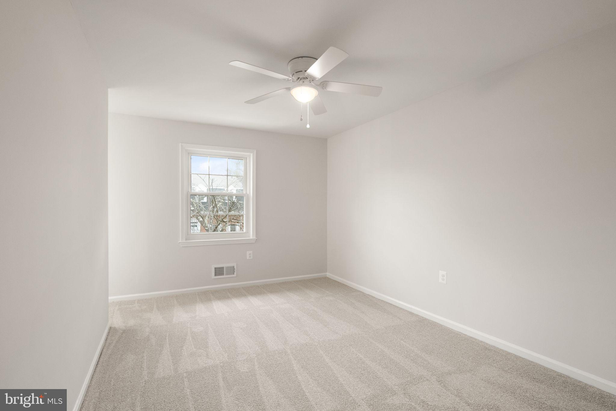 HERITAGE SQUARE - Residential