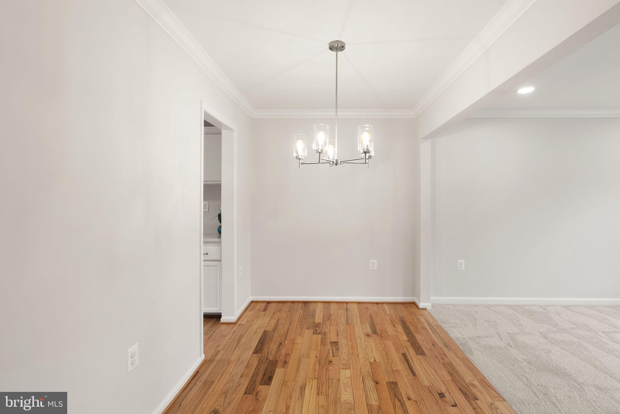 HERITAGE SQUARE - Residential