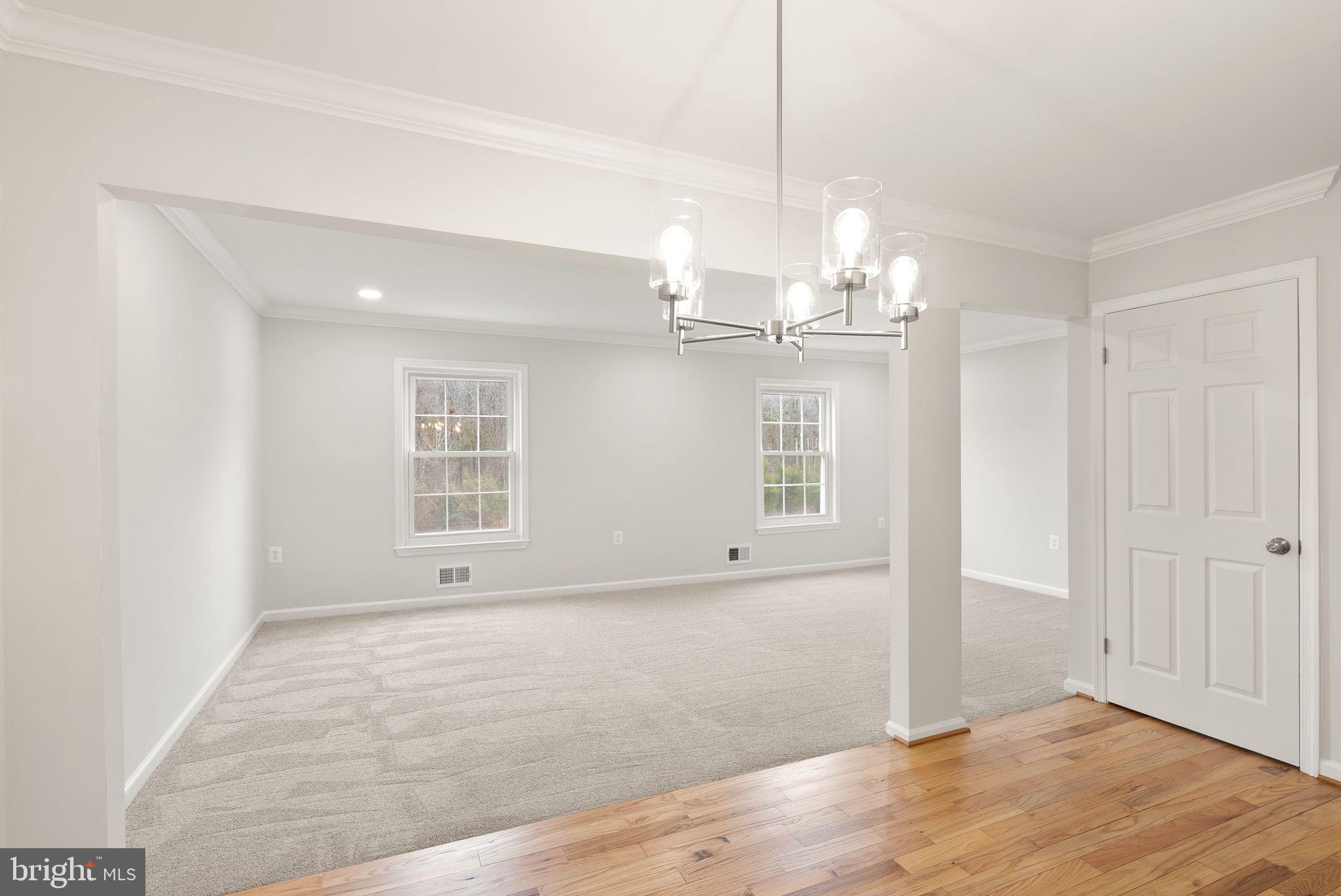 HERITAGE SQUARE - Residential