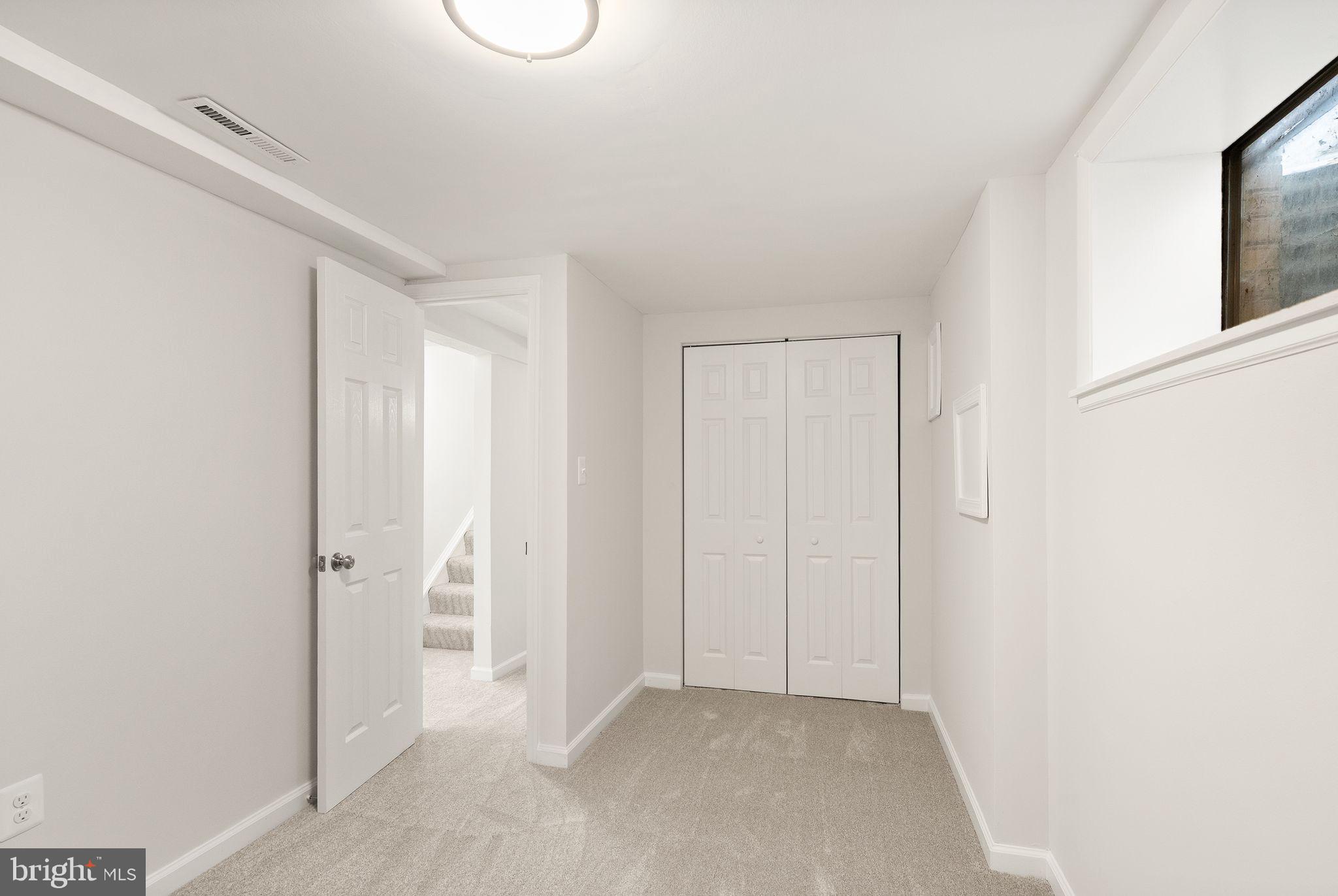 HERITAGE SQUARE - Residential