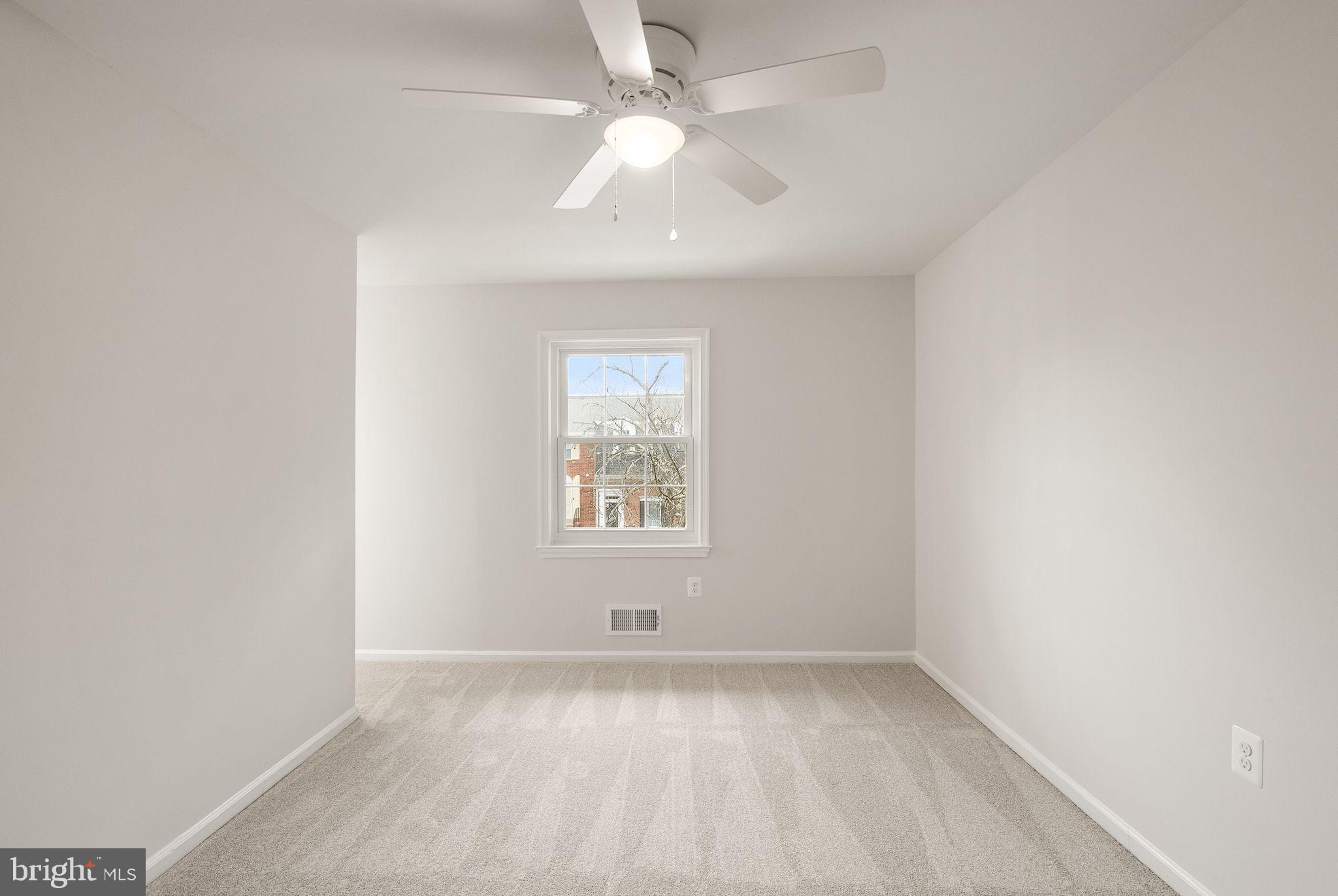 HERITAGE SQUARE - Residential