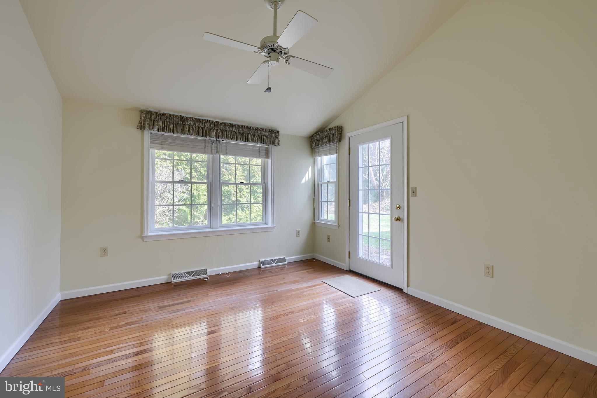 CROSSGATES - Residential