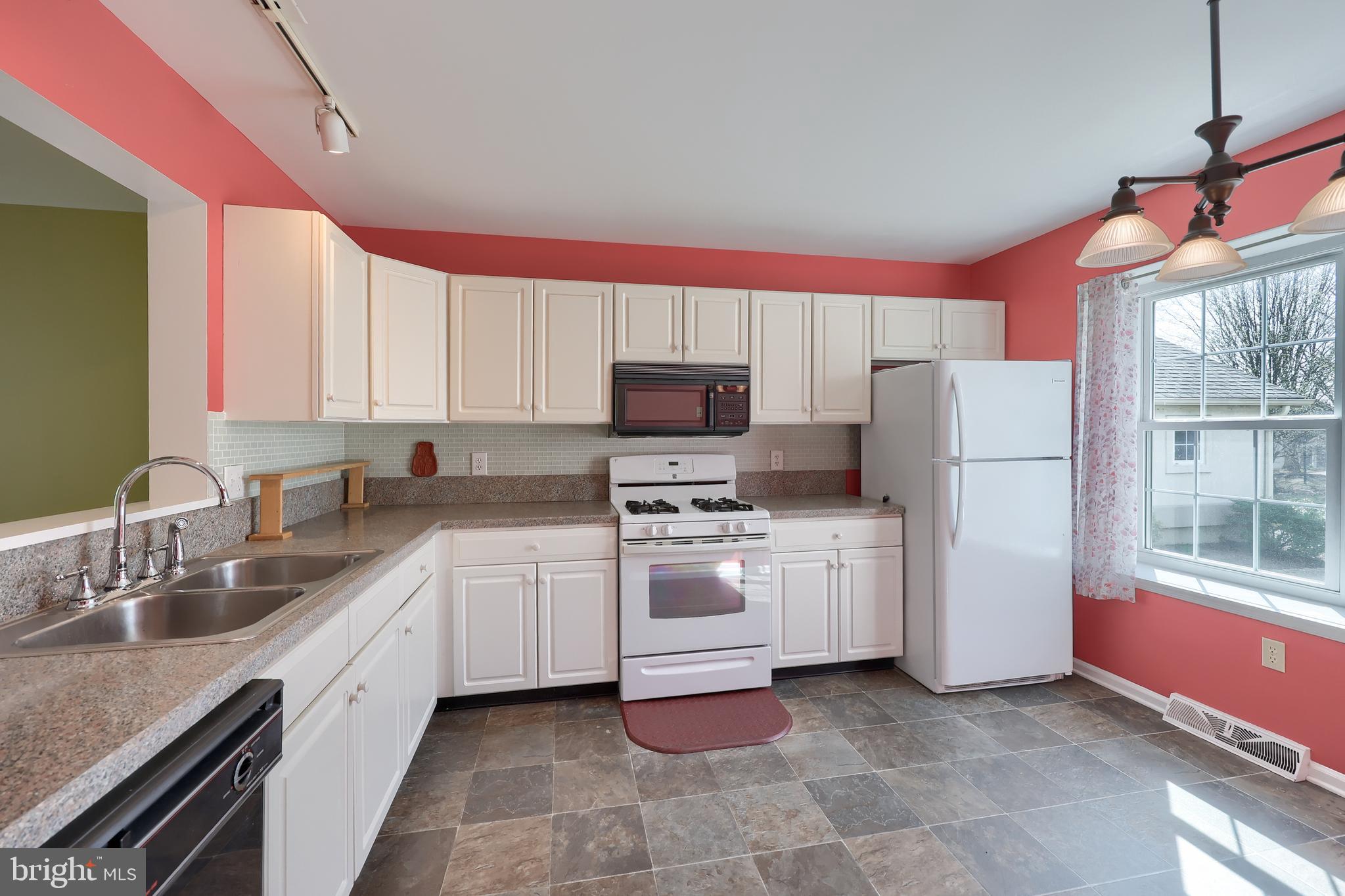 CROSSGATES - Residential