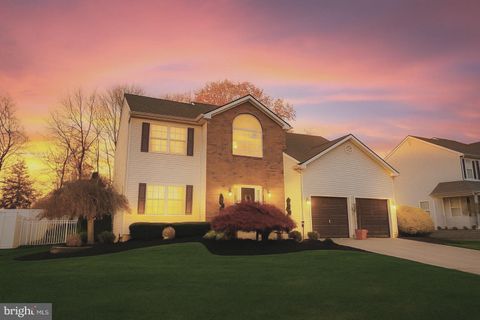 Homes For Sale - 6 Whitby Court<br/> LUMBERTON, NJ 08048