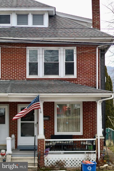 Townhouse For Sale - 3420 Penn Avenue<br/> SINKING SPRING, PA 19608