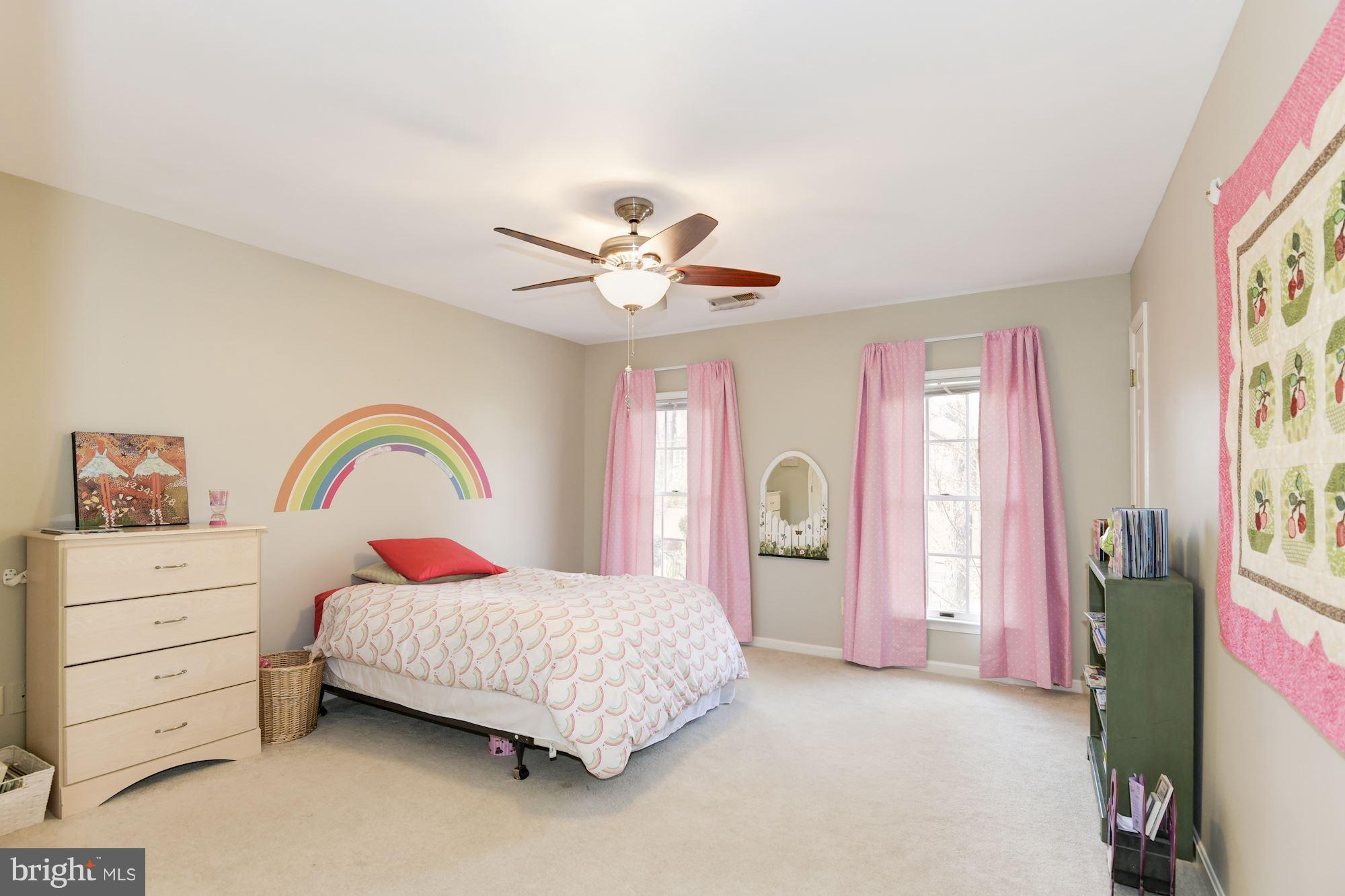 FAIRFAX STATION - Residential