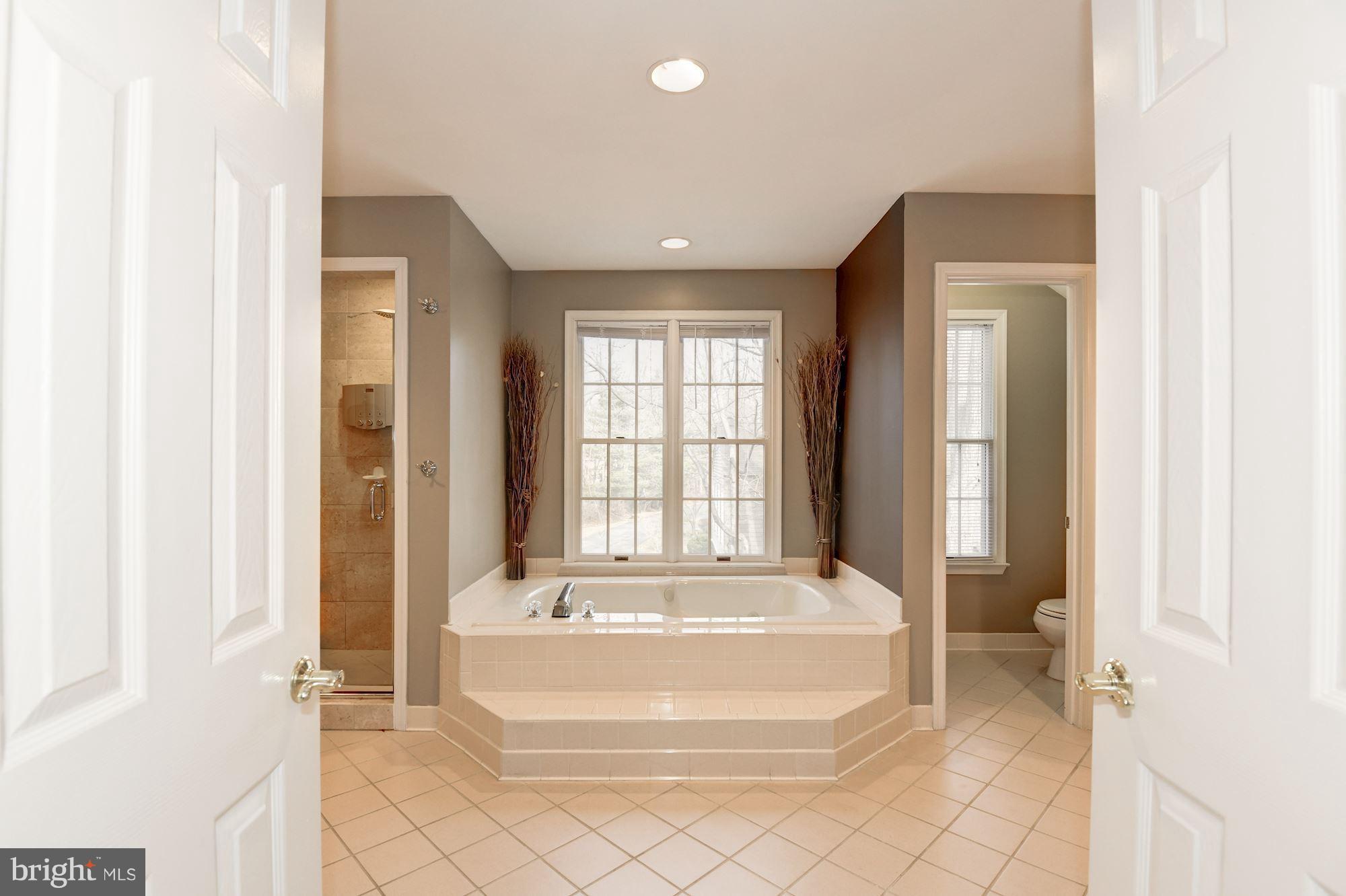 FAIRFAX STATION - Residential