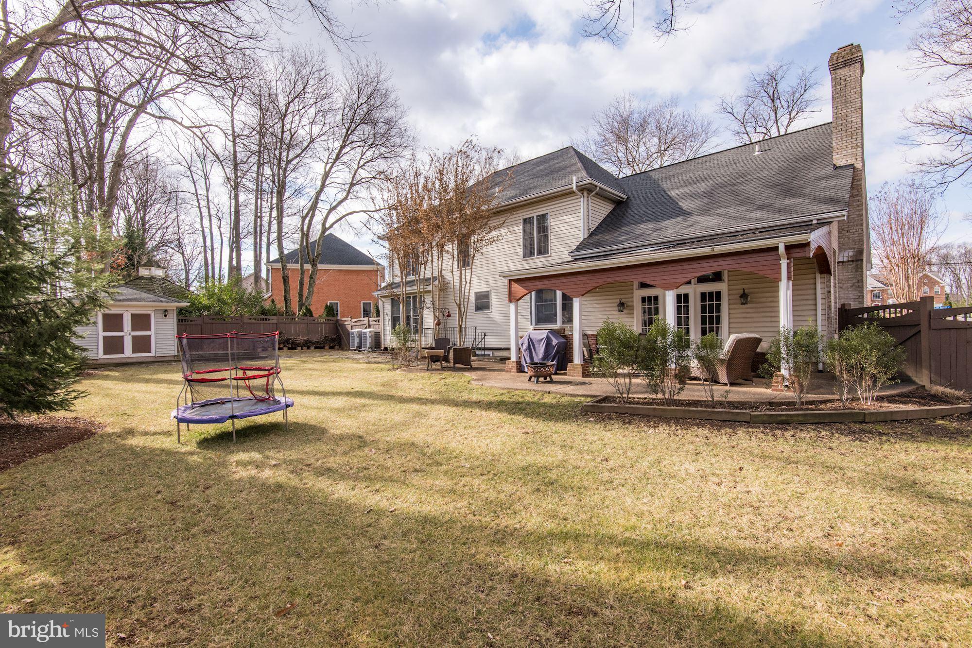 FAIRFAX STATION - Residential