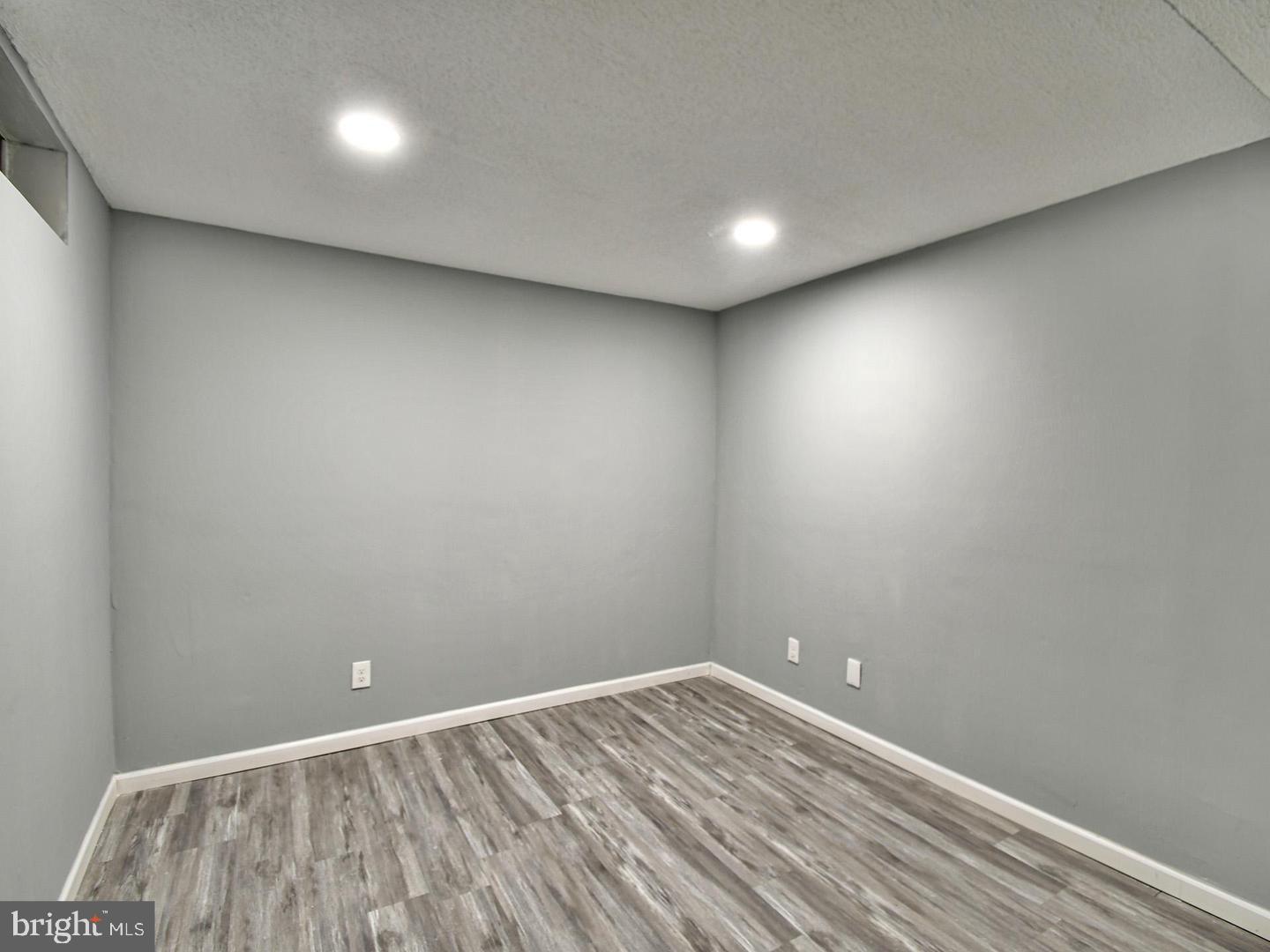 KINGS FOREST - Residential Lease