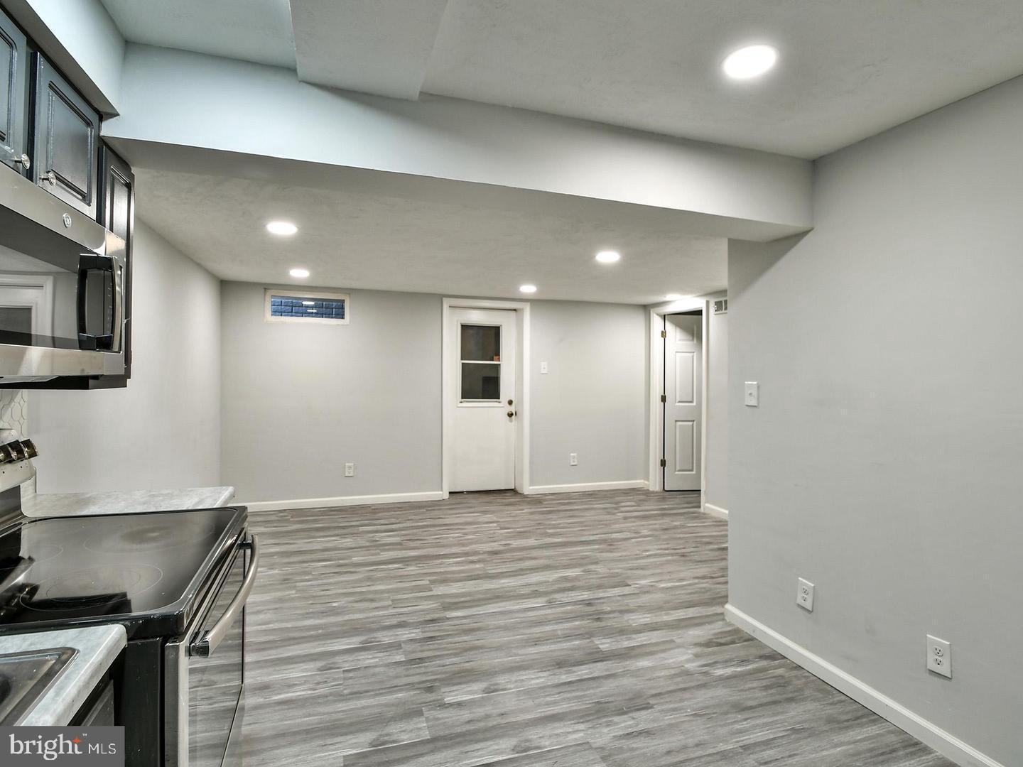 KINGS FOREST - Residential Lease