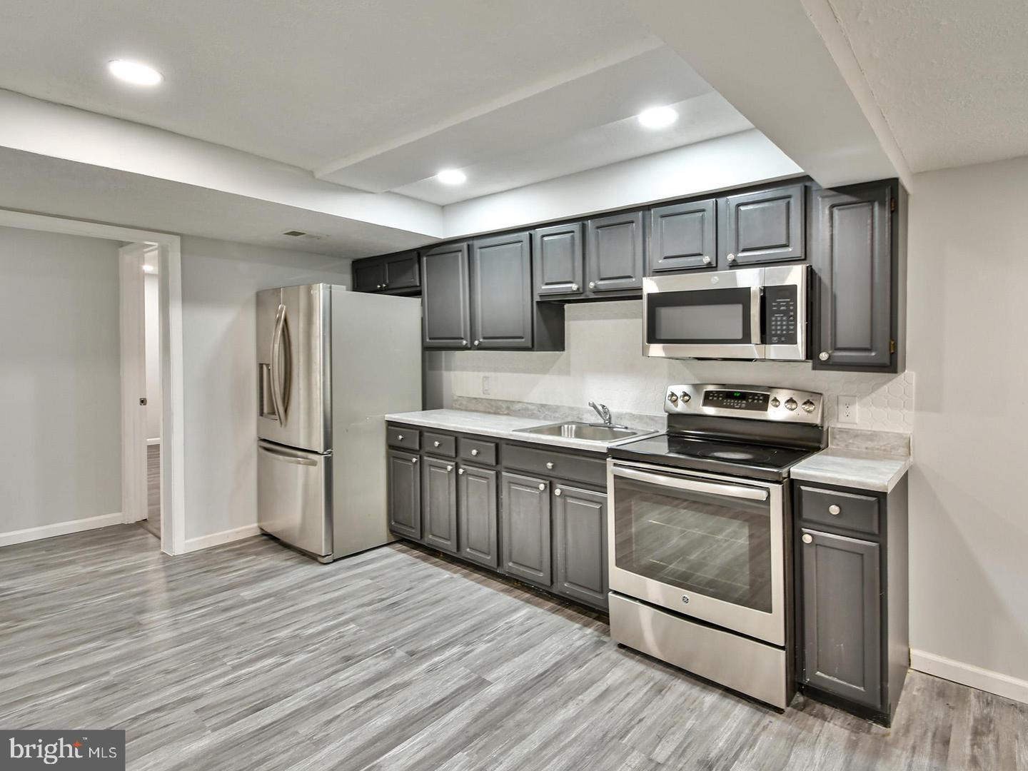 KINGS FOREST - Residential Lease