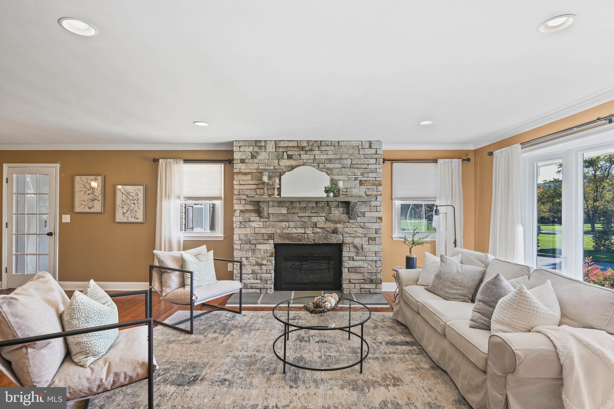 BROADMOOR - Residential