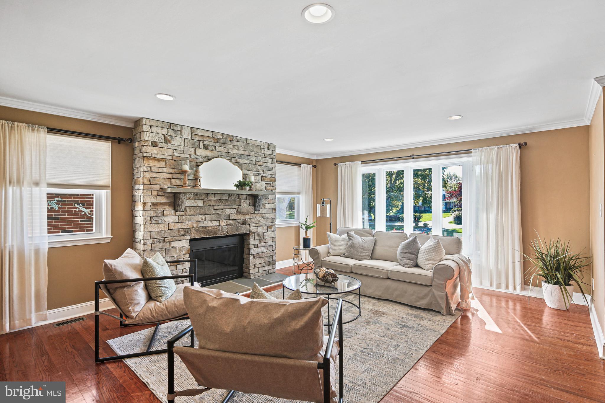 BROADMOOR - Residential