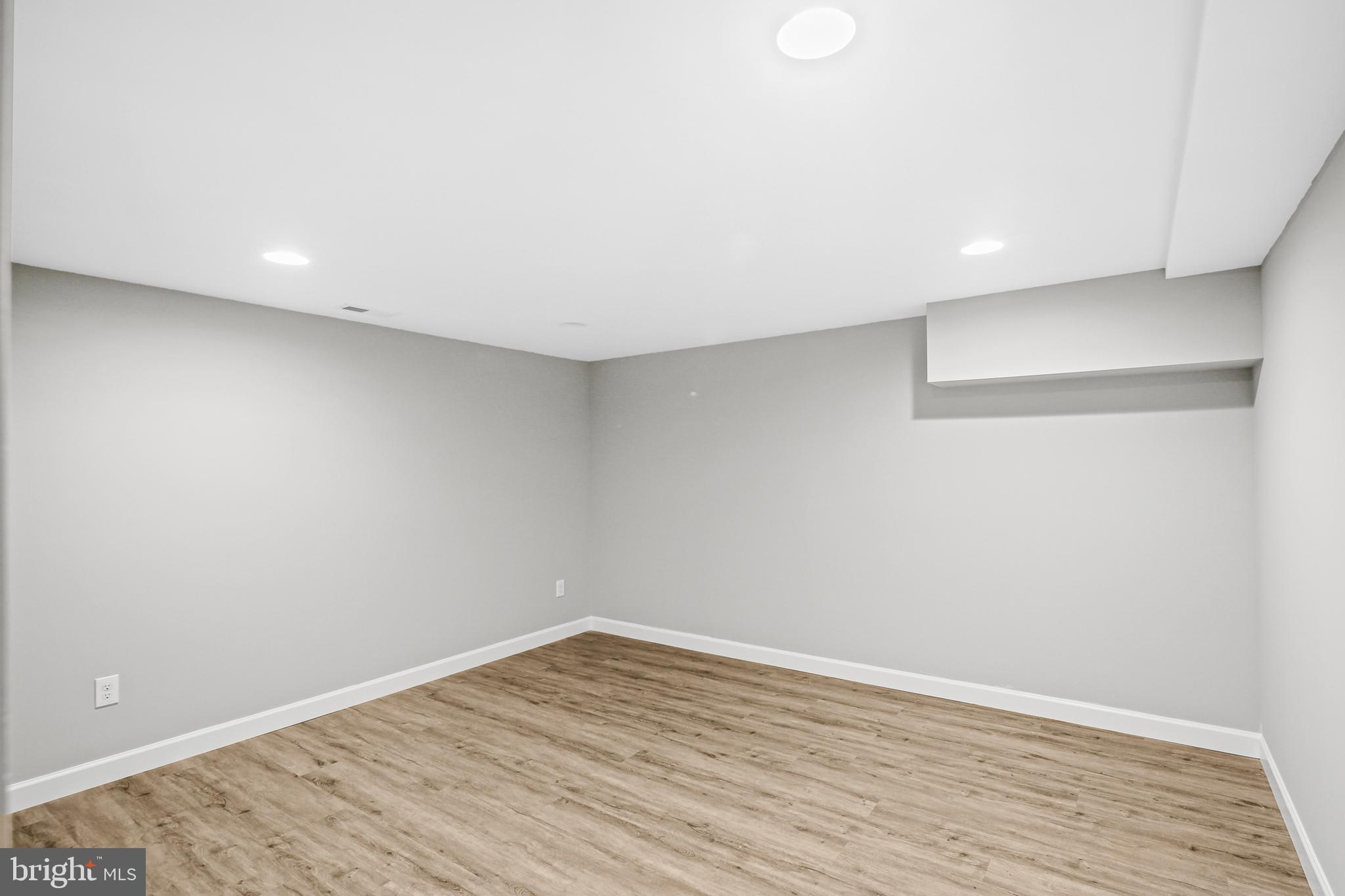 BROADMOOR - Residential