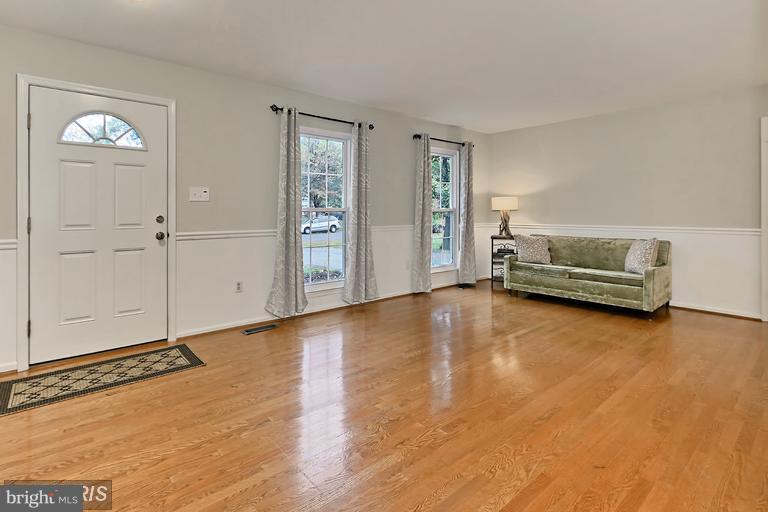 STRATTON WOODS - Residential Lease