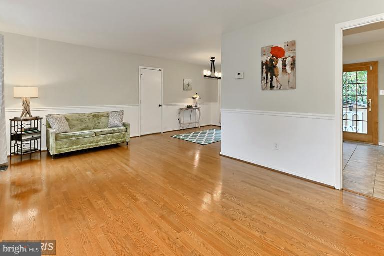 STRATTON WOODS - Residential Lease