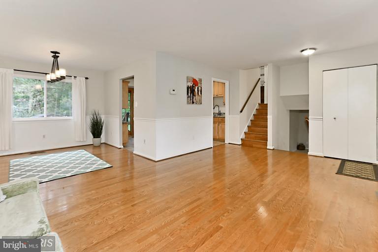 STRATTON WOODS - Residential Lease