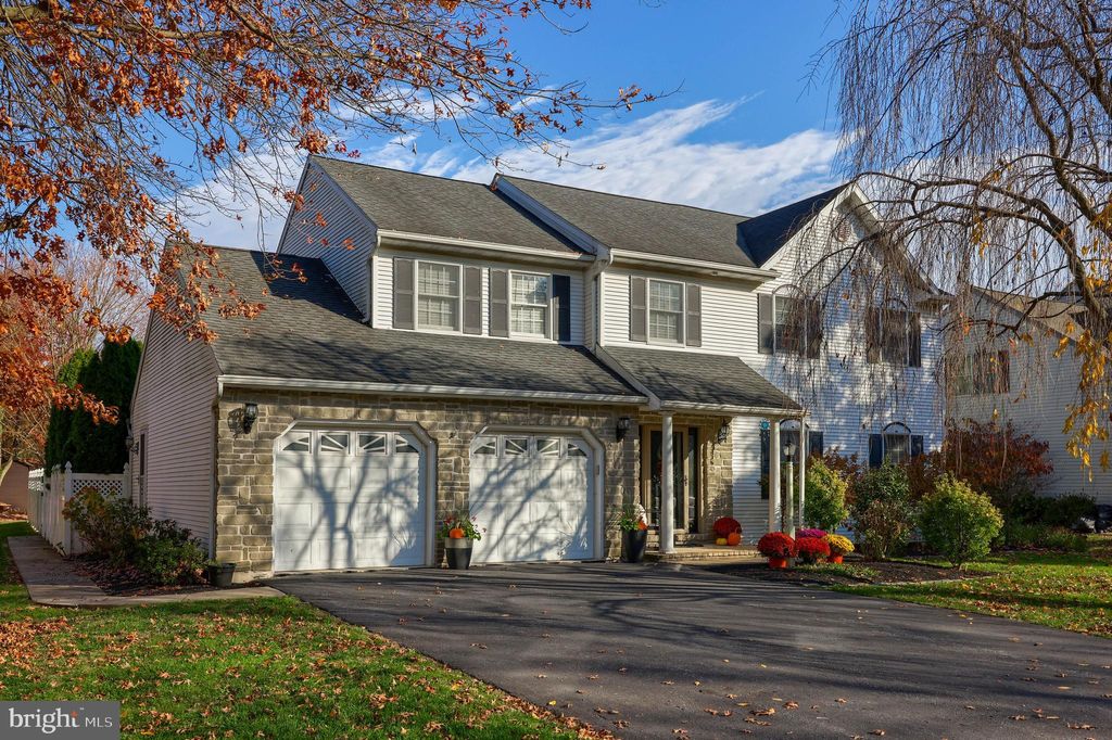 Photo of 47 Cypress Drive, Leola, PA 17540 (MLS # PALA2042822)