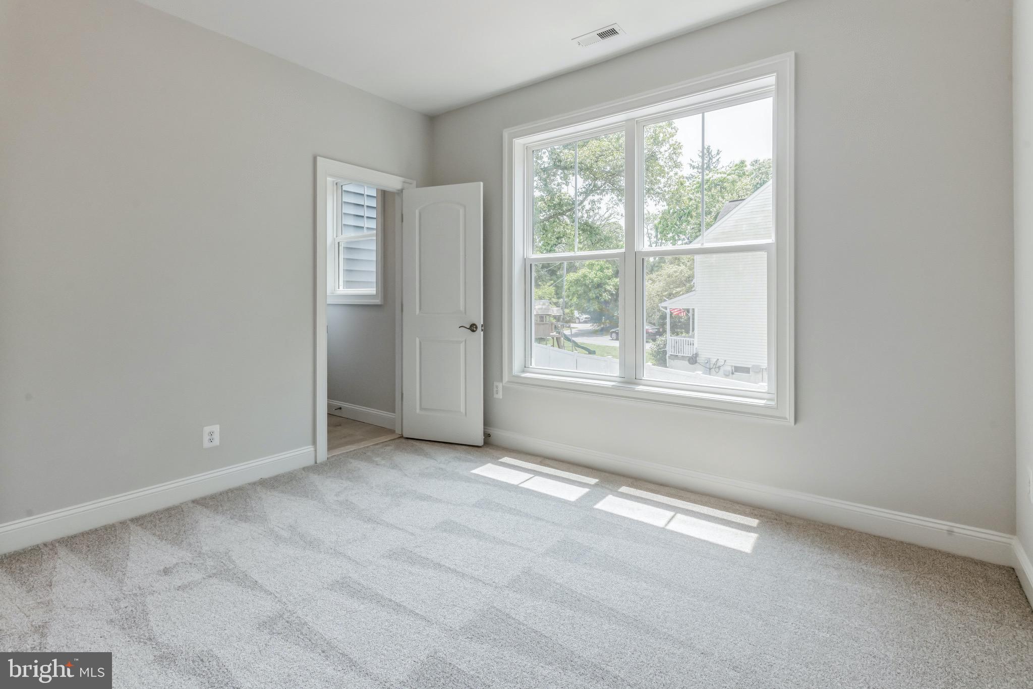 SEVERNA PARK - Residential