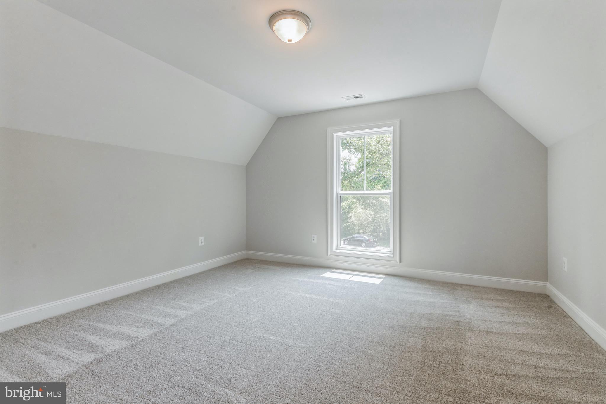 SEVERNA PARK - Residential