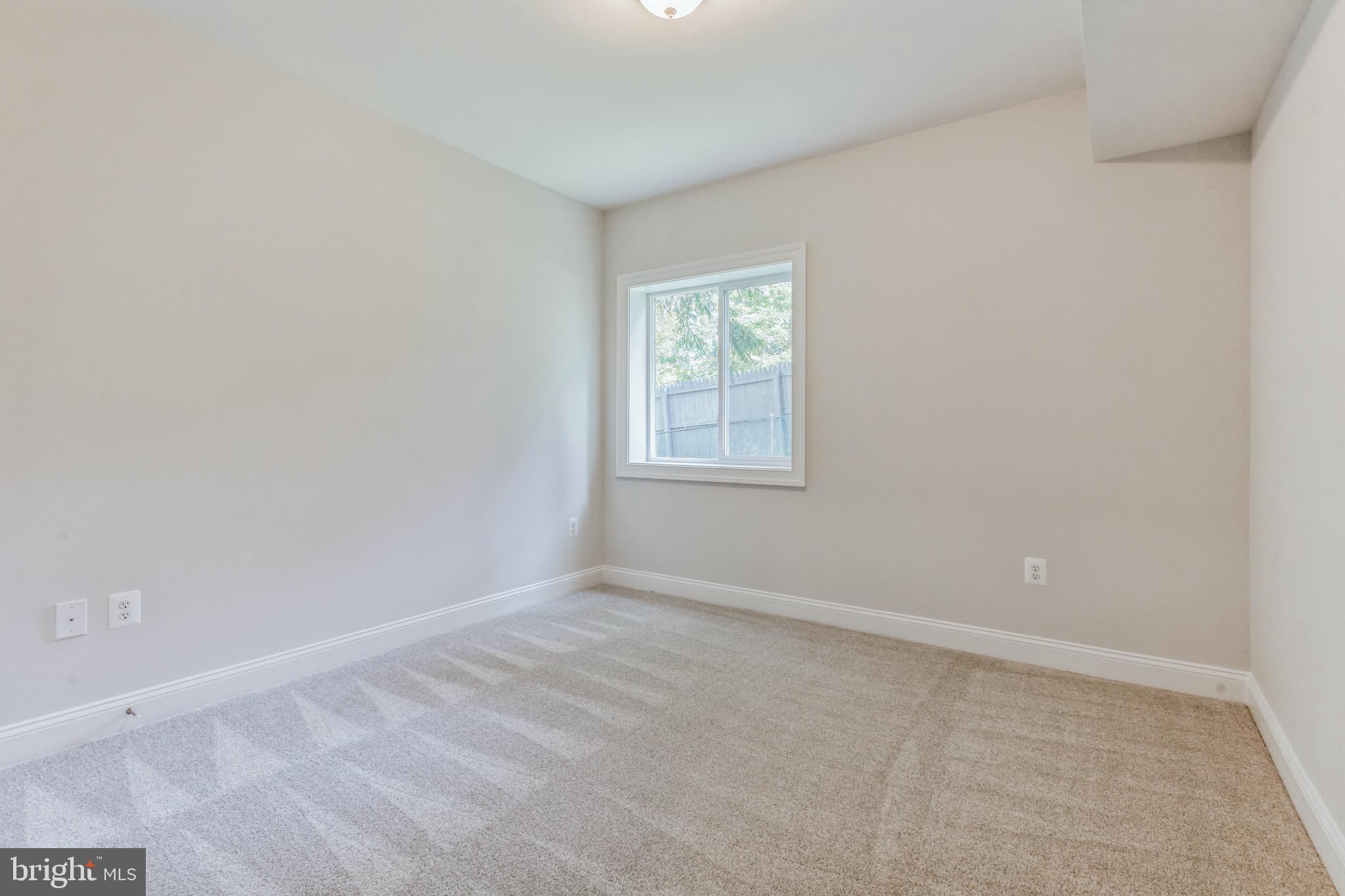 SEVERNA PARK - Residential