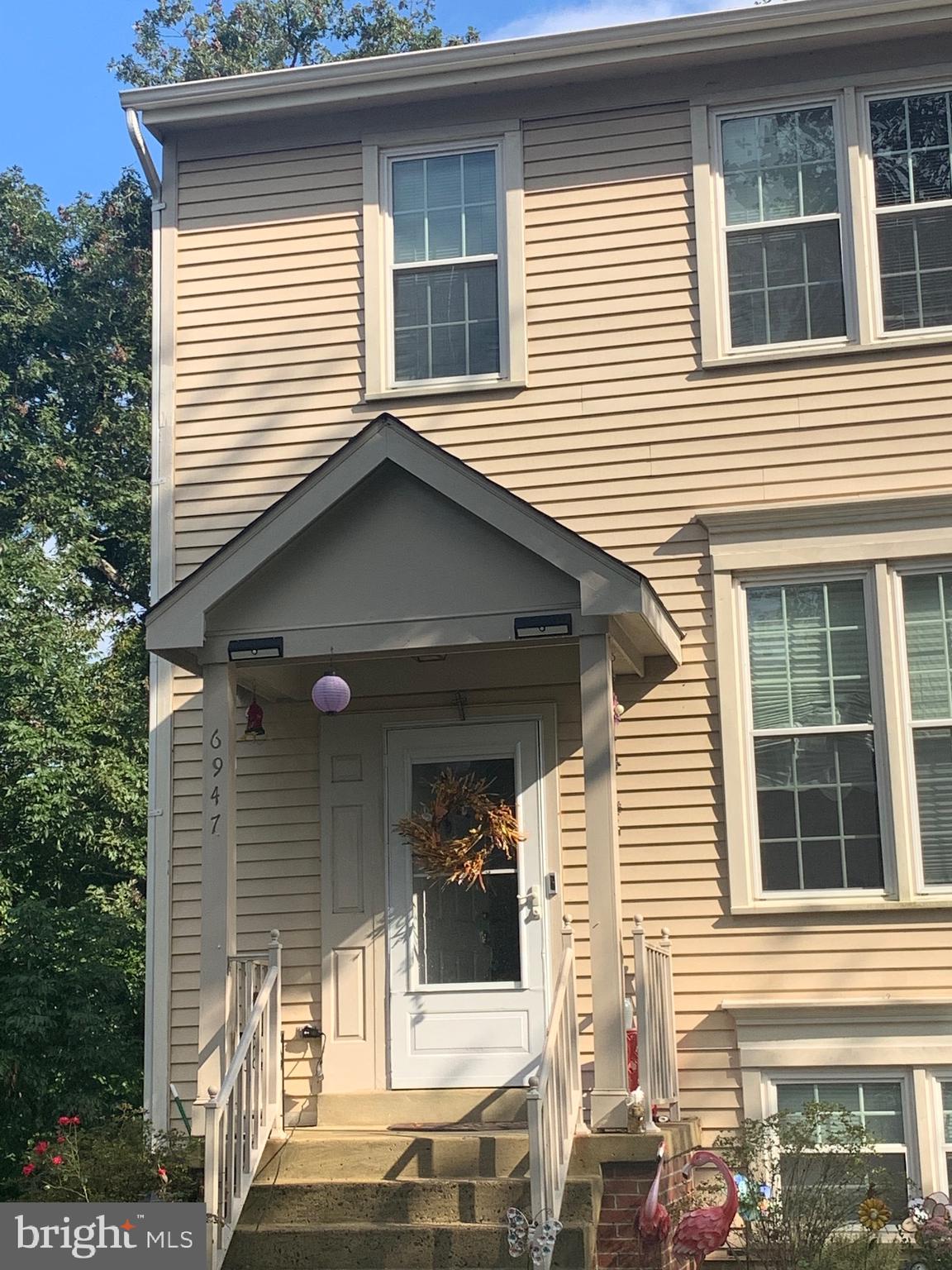 COMPTON VALLEY ESTATES - Residential Lease