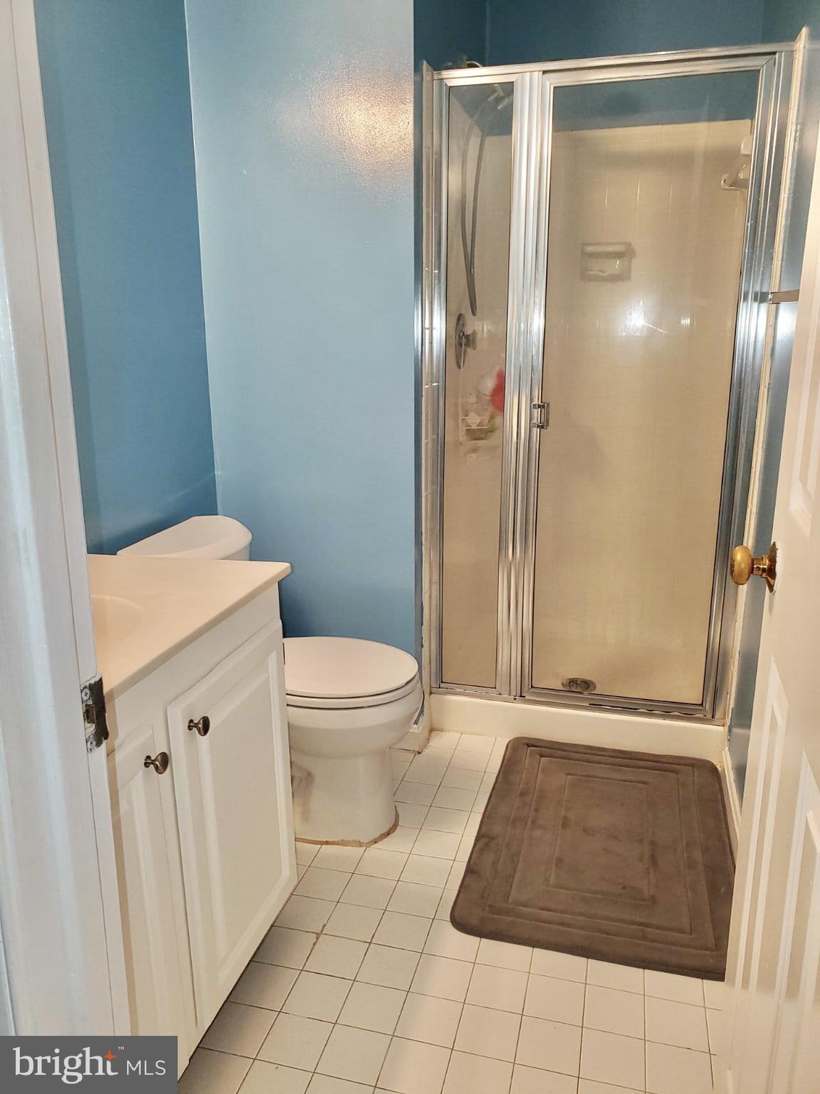 COMPTON VALLEY ESTATES - Residential Lease