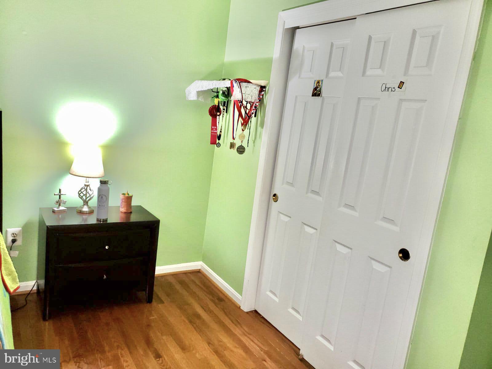 COMPTON VALLEY ESTATES - Residential Lease