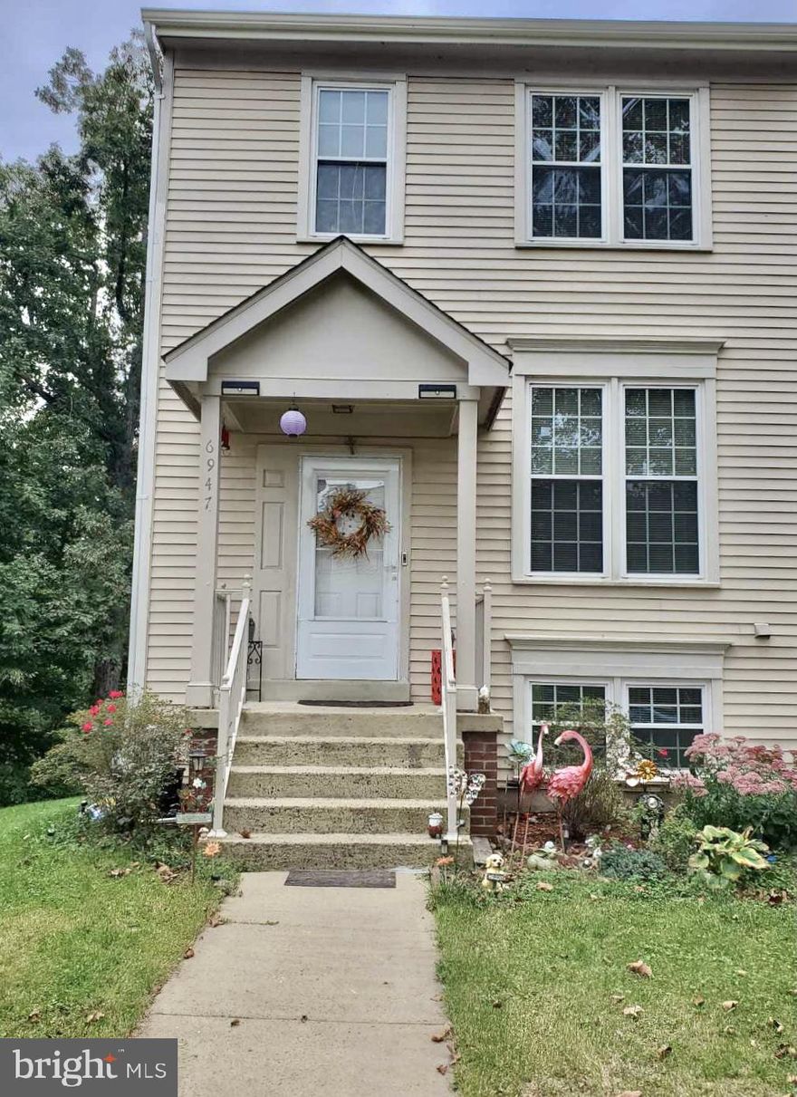 GORGEOUS END UNIT TOWNHOME GREAT SIZE&CONDITION WELL MAINTAINED QUIET LOCATION CLOSE TO RT 66, SHOPPING ECT RIGHT OFF RT. 28, VERY SPACIOUS & VERY PLUSH TRUE 4 BEDROOM,3 1/2 BATH FINIHSED W/O BSMT W/ FAM RM/ FULL BATH BACKING TO PEACEFUL WOODED AREA.GREAT MASTER BEDROOM W/LUXURY BATH-SOAKING TUB&SKYLIGHT.NEWER QUALITY WINDOWS&DOORS. HARDWOODS BREATH TAKING VIEWS A MUST TO SEE