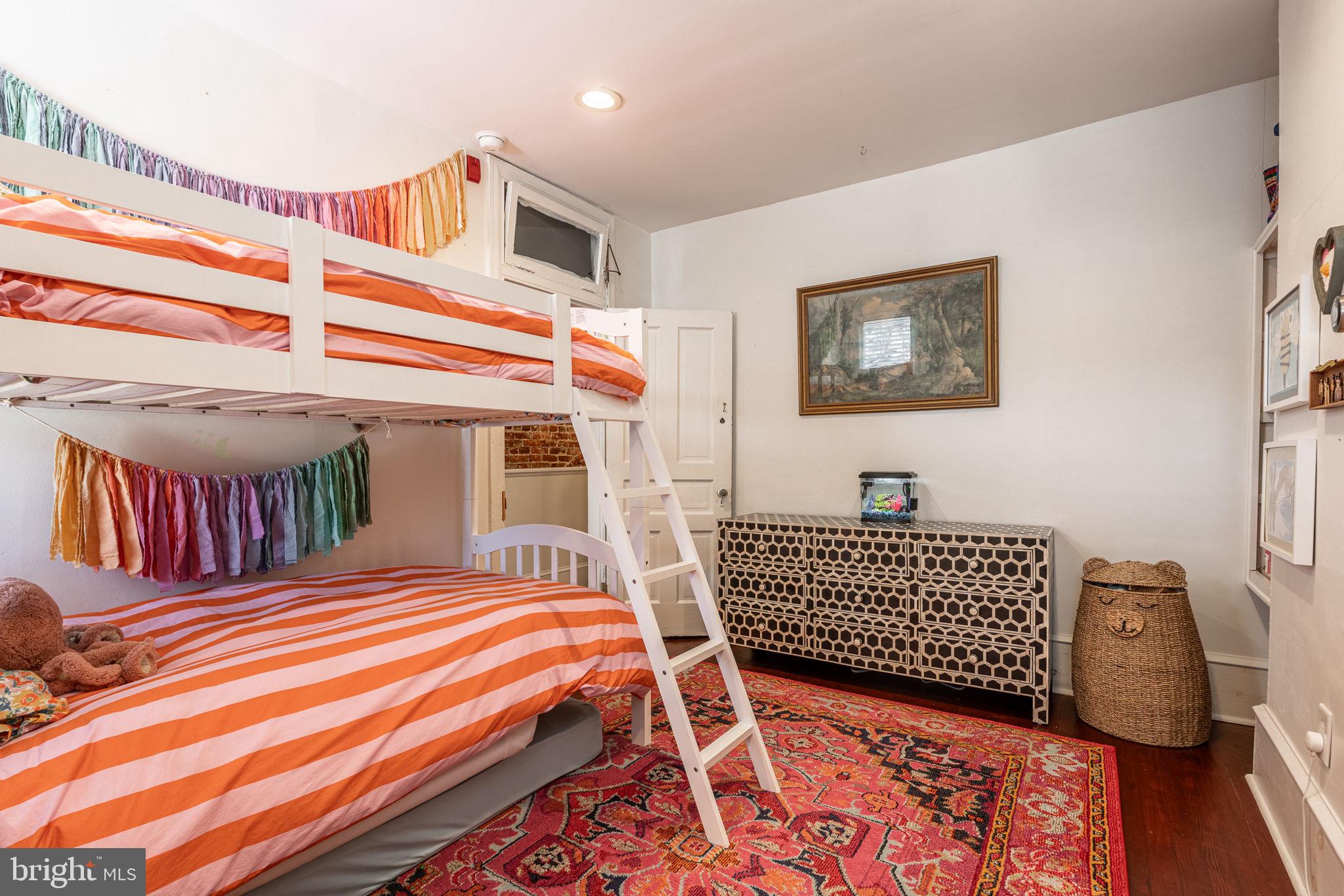 MANAYUNK - Residential Lease