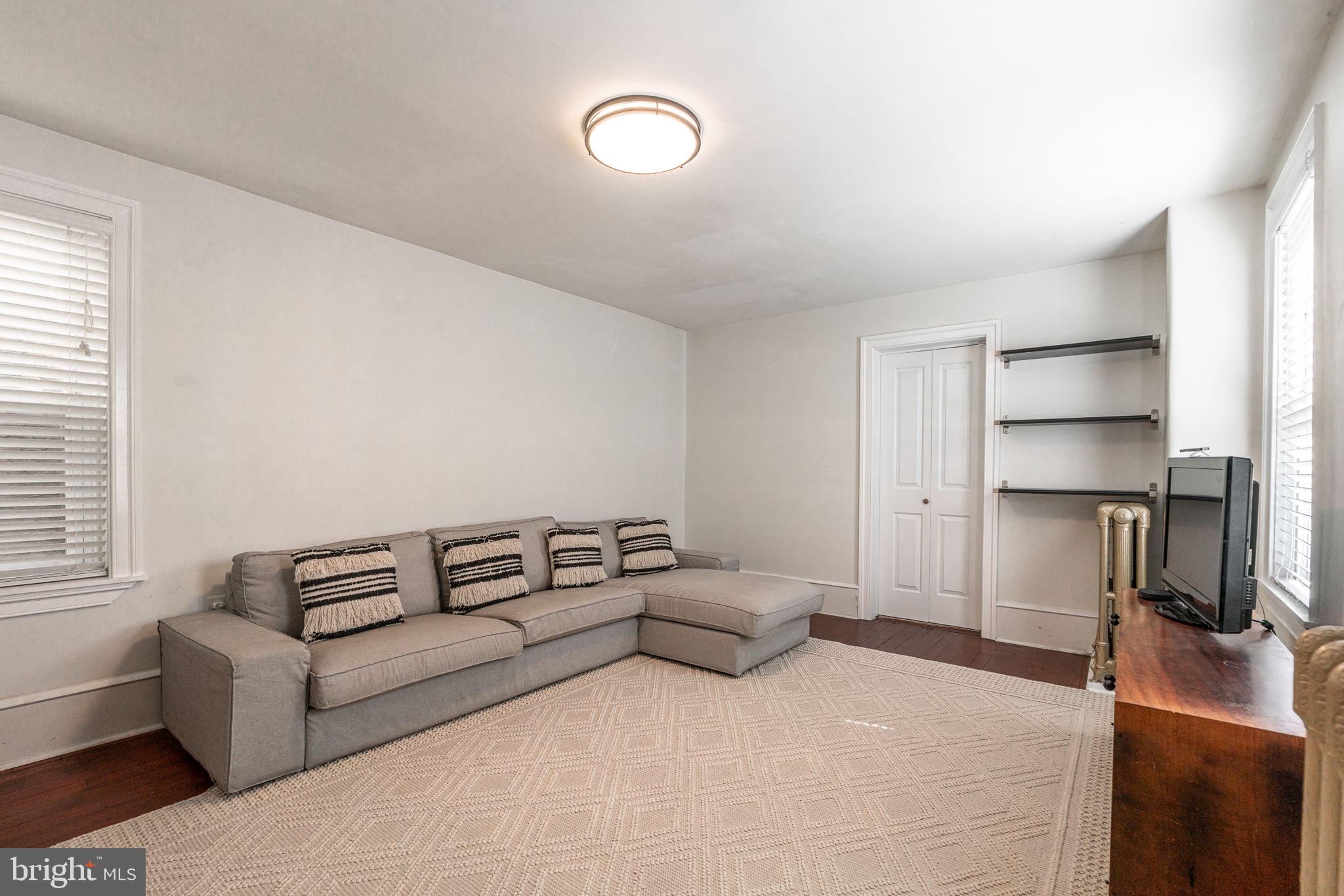 MANAYUNK - Residential Lease