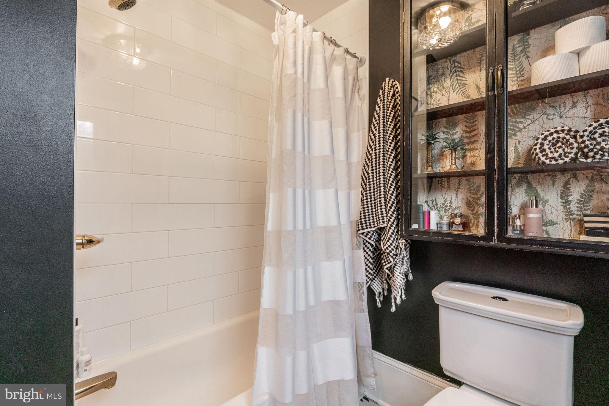 MANAYUNK - Residential Lease