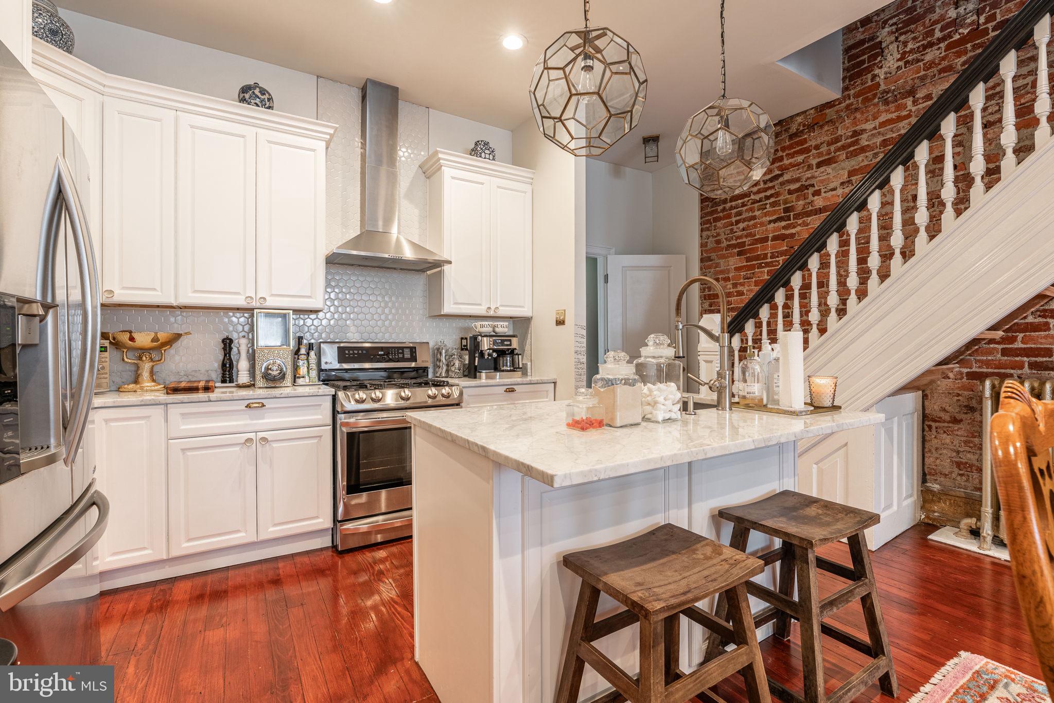 MANAYUNK - Residential Lease