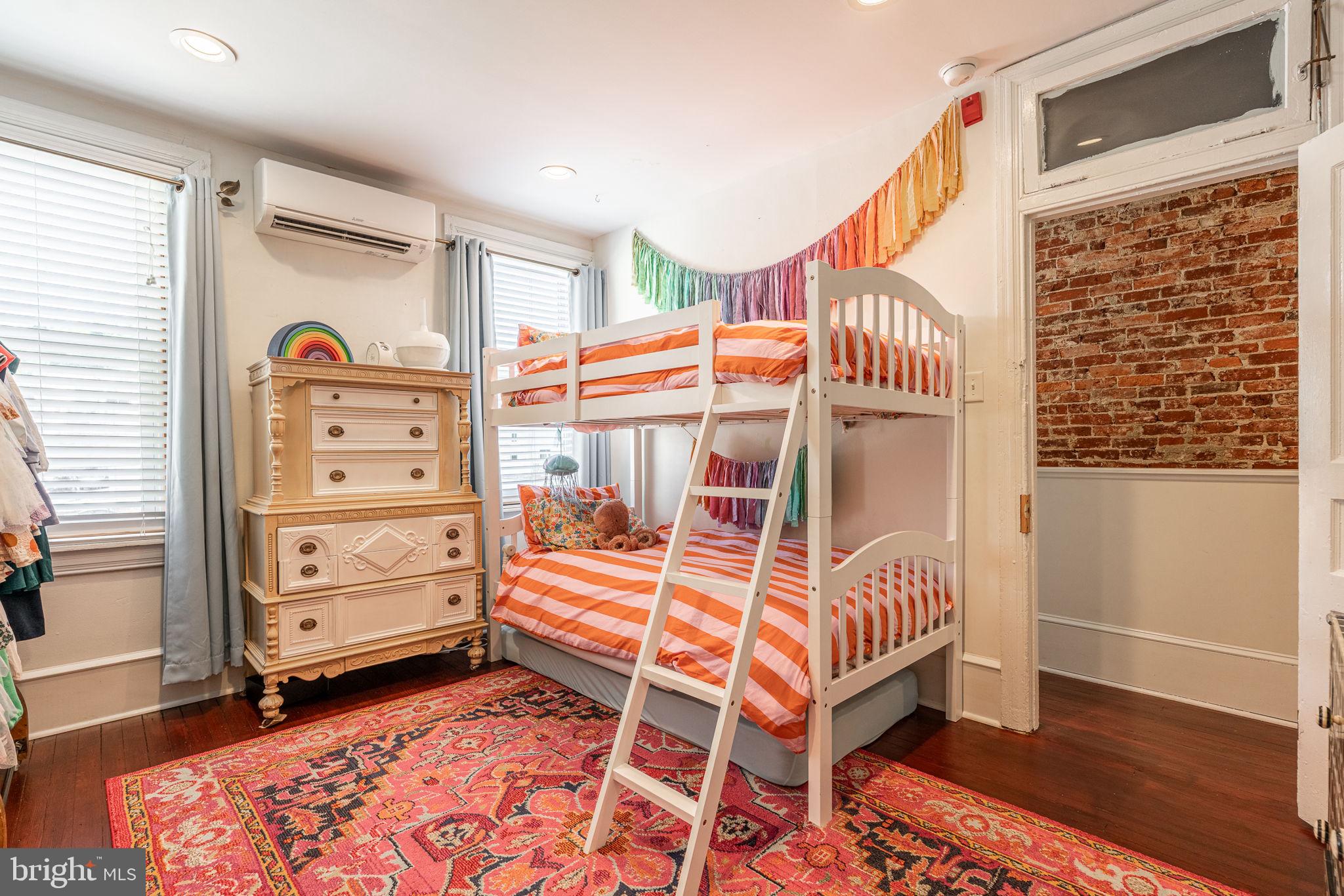 MANAYUNK - Residential Lease