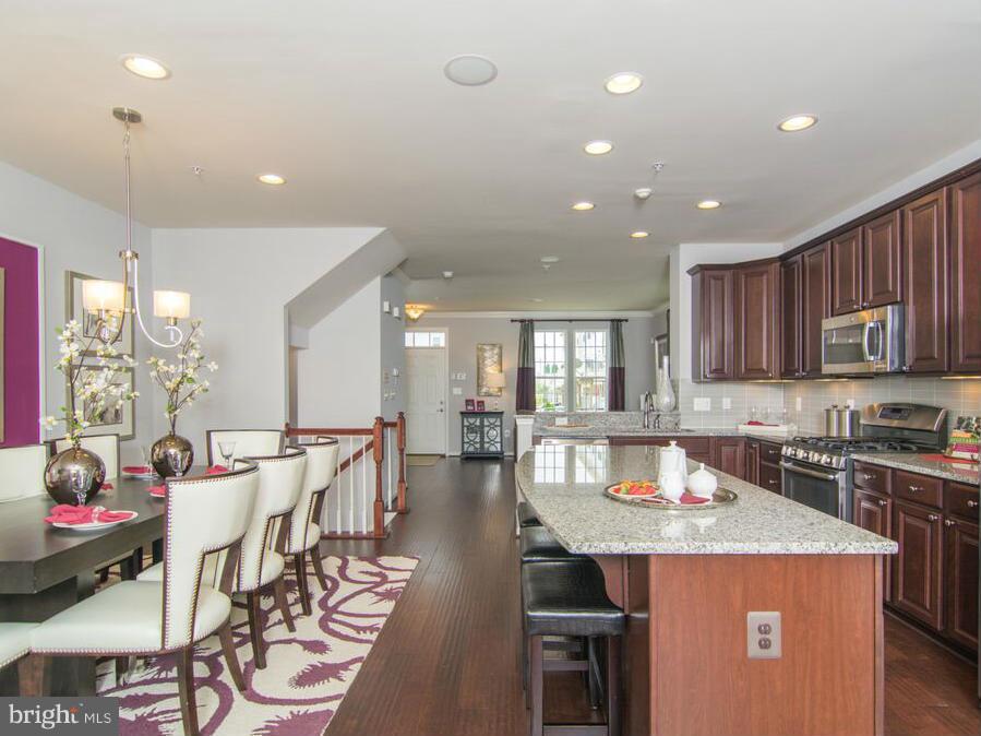 ADAMS CROSSING - Residential