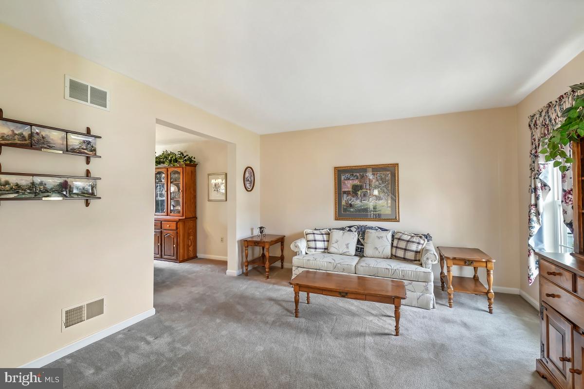 ELDERSBURG ESTATES - Residential