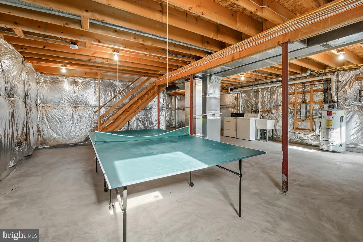 ELDERSBURG ESTATES - Residential